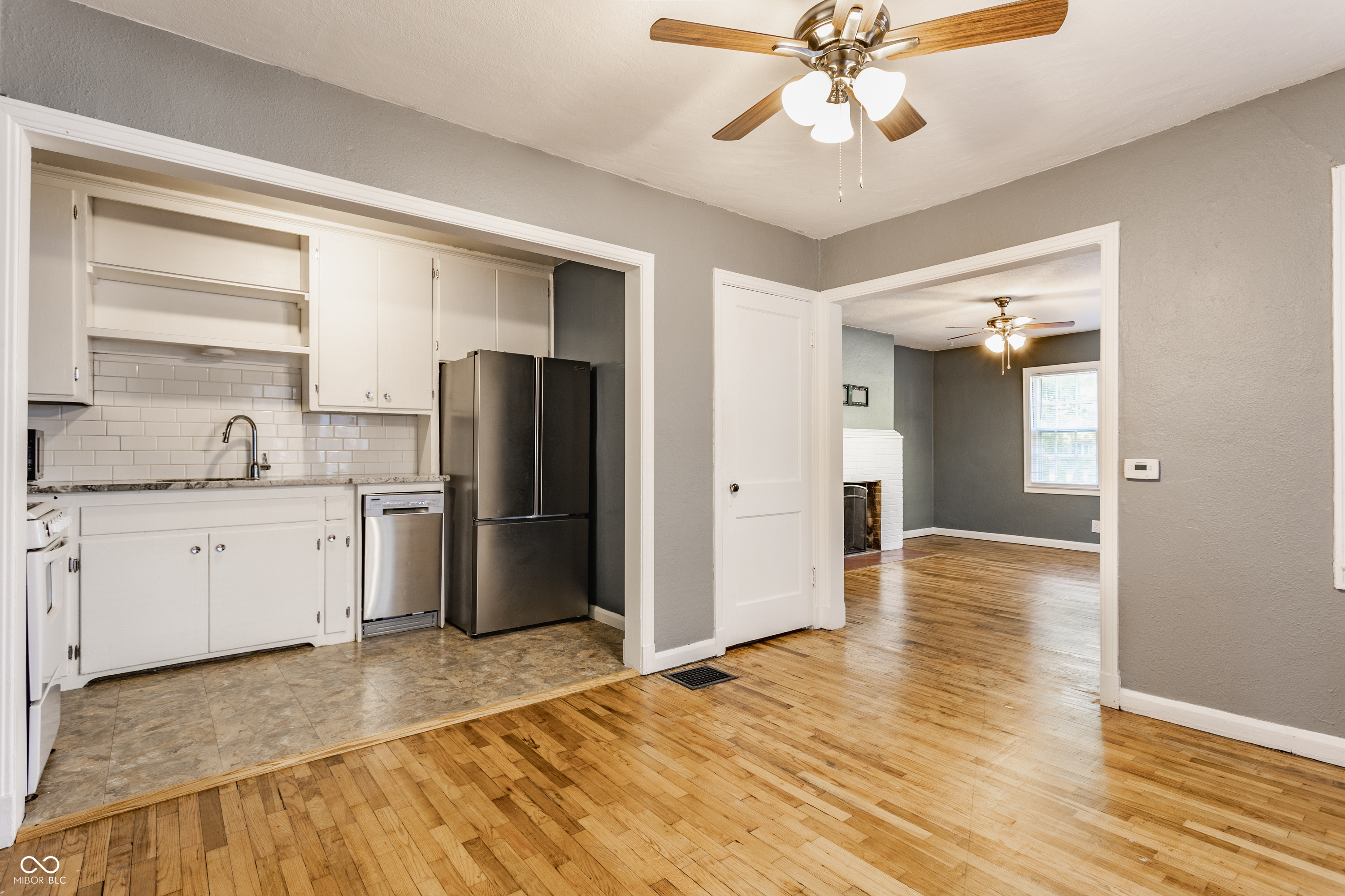 4449 N College Avenue