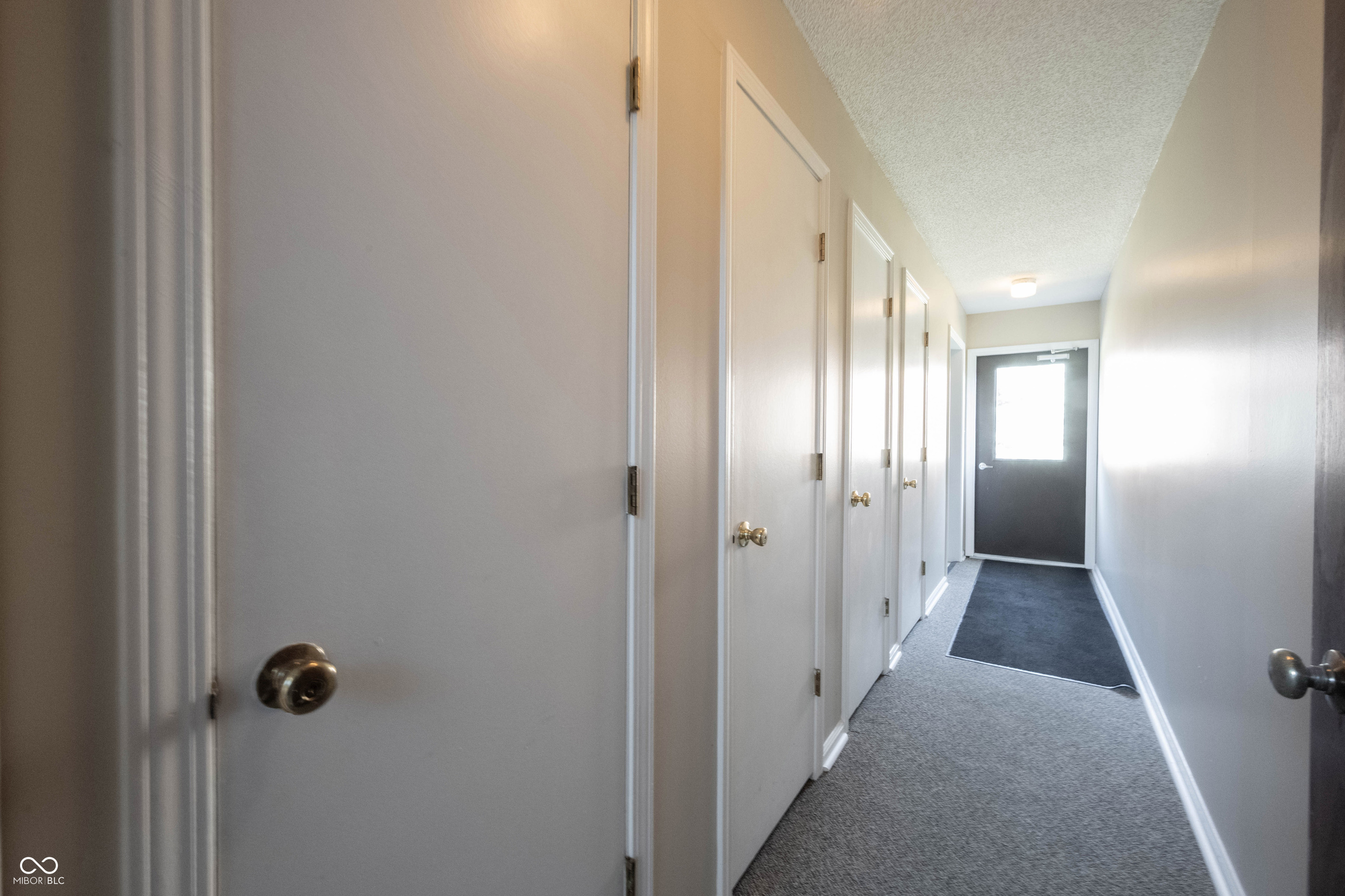 398 Hunters Lane Unit: APT A