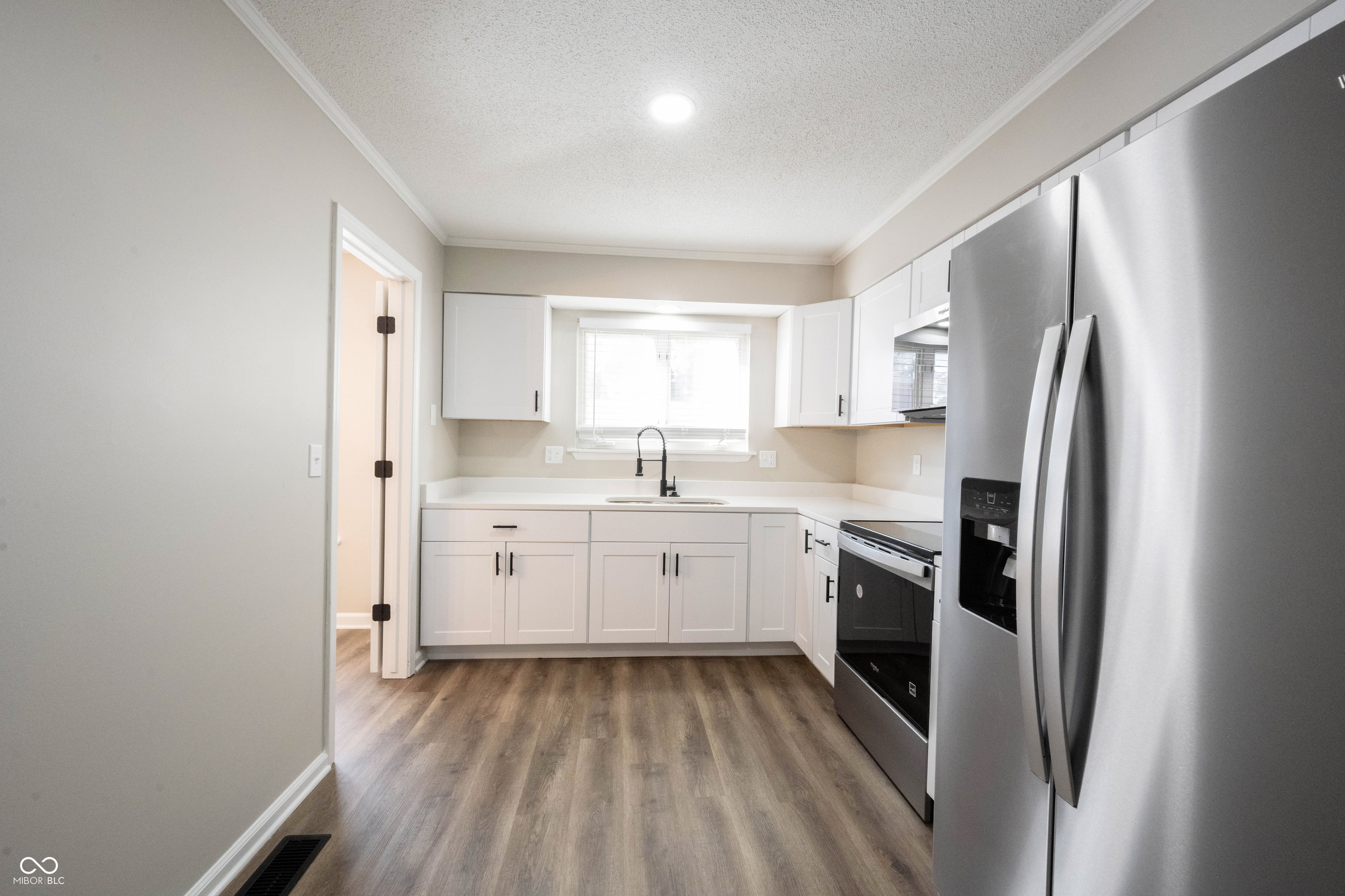 398 Hunters Lane Unit: APT A