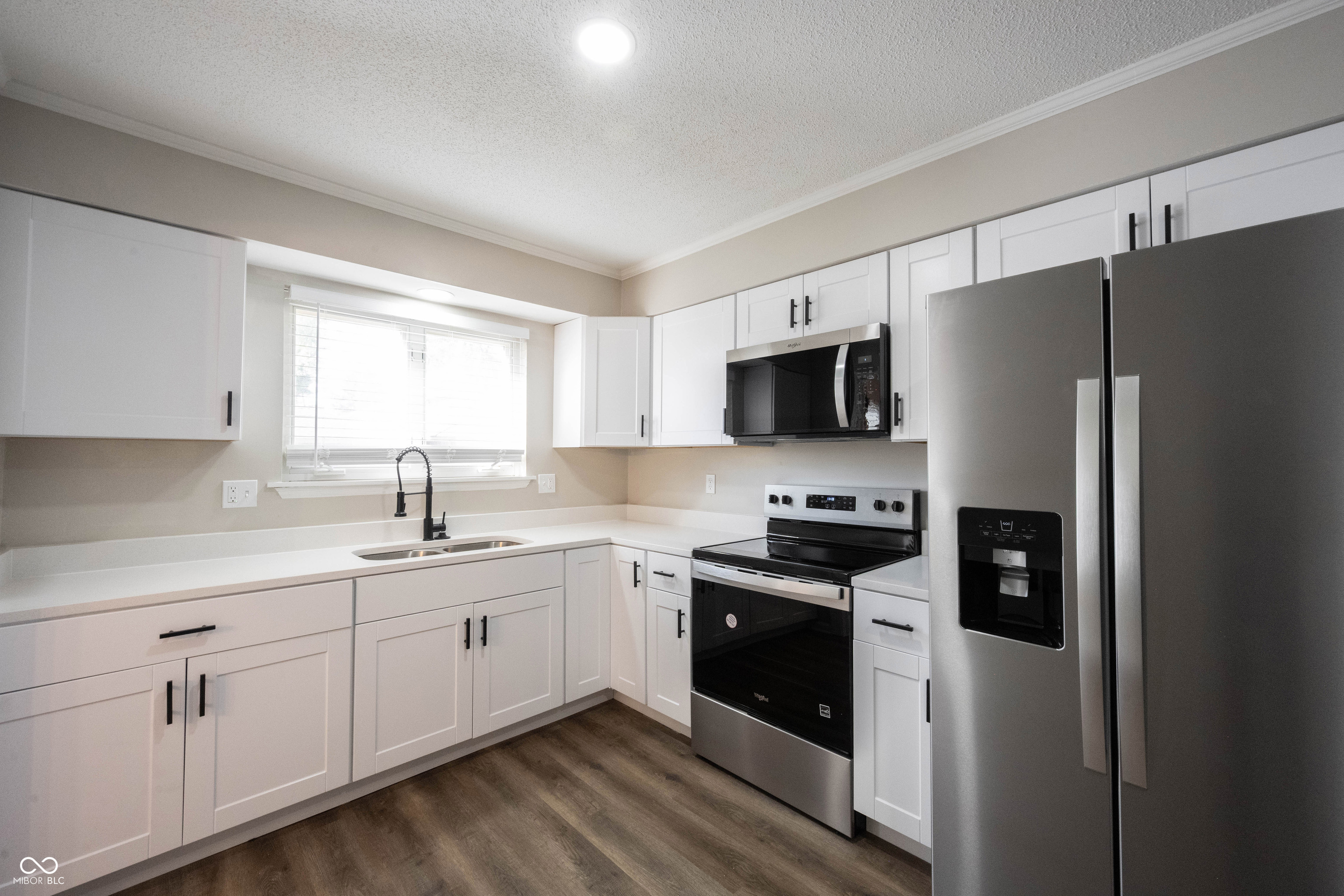 398 Hunters Lane Unit: APT A