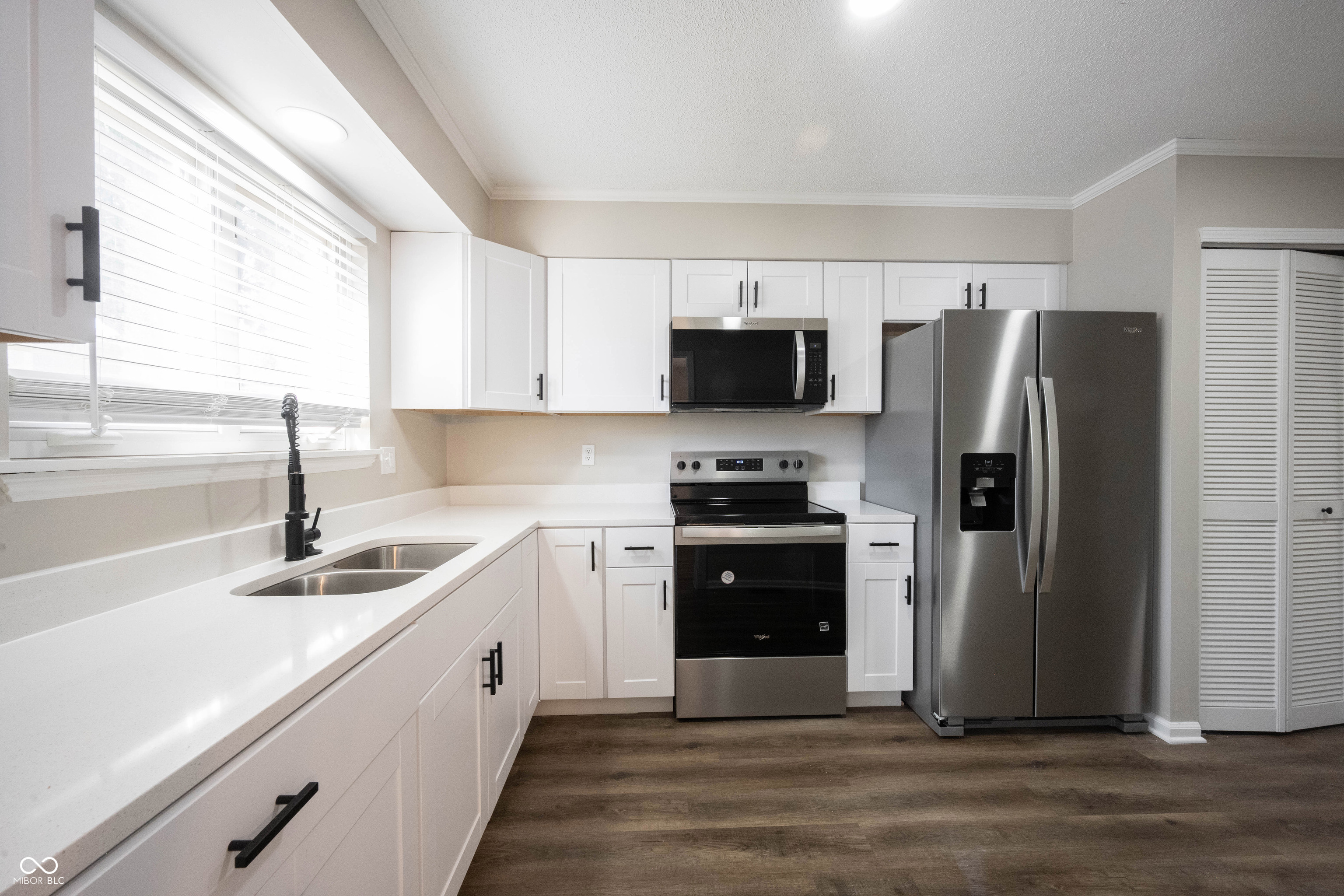 398 Hunters Lane Unit: APT A