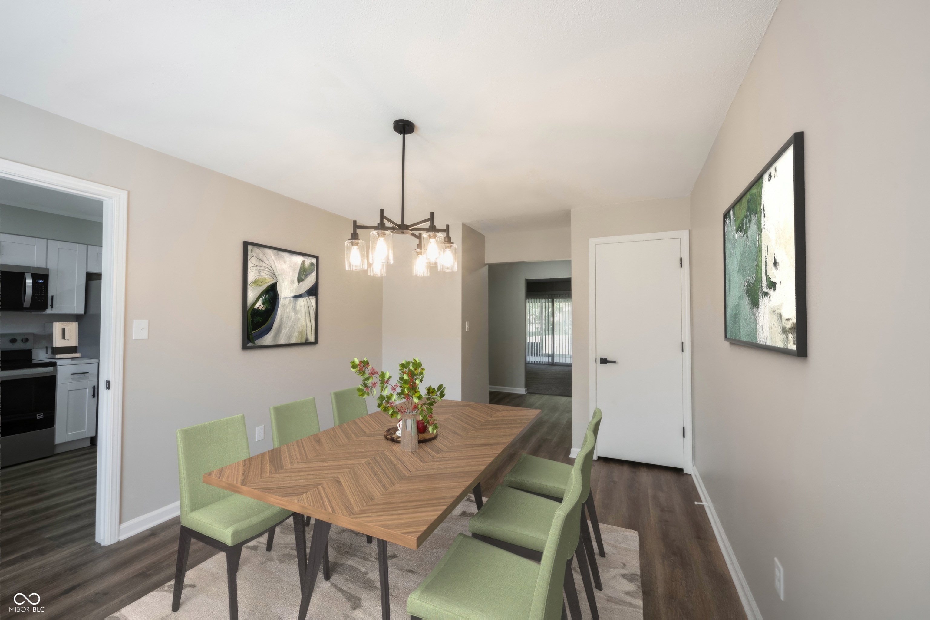 398 Hunters Lane Unit: APT A