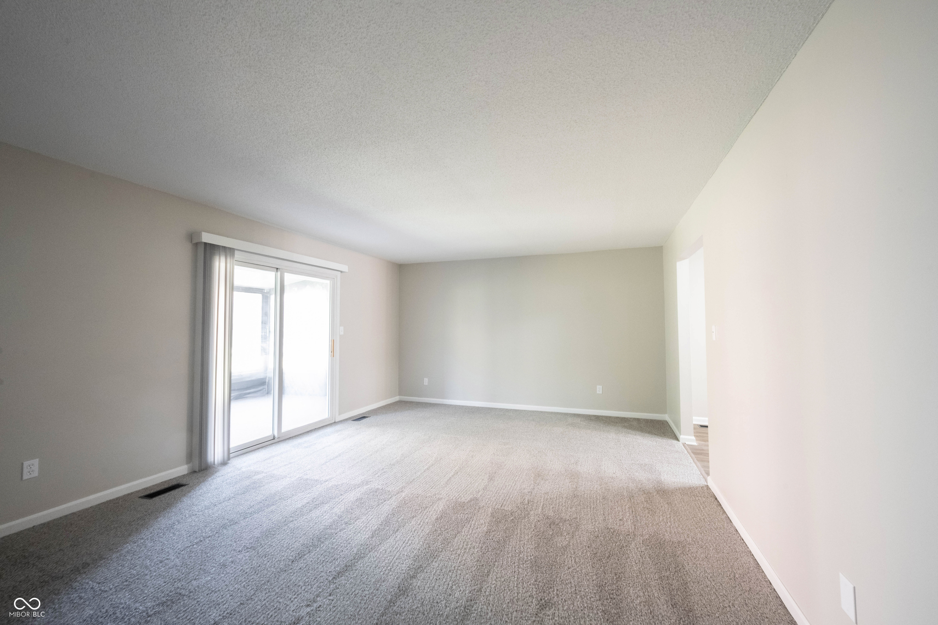 398 Hunters Lane Unit: APT A