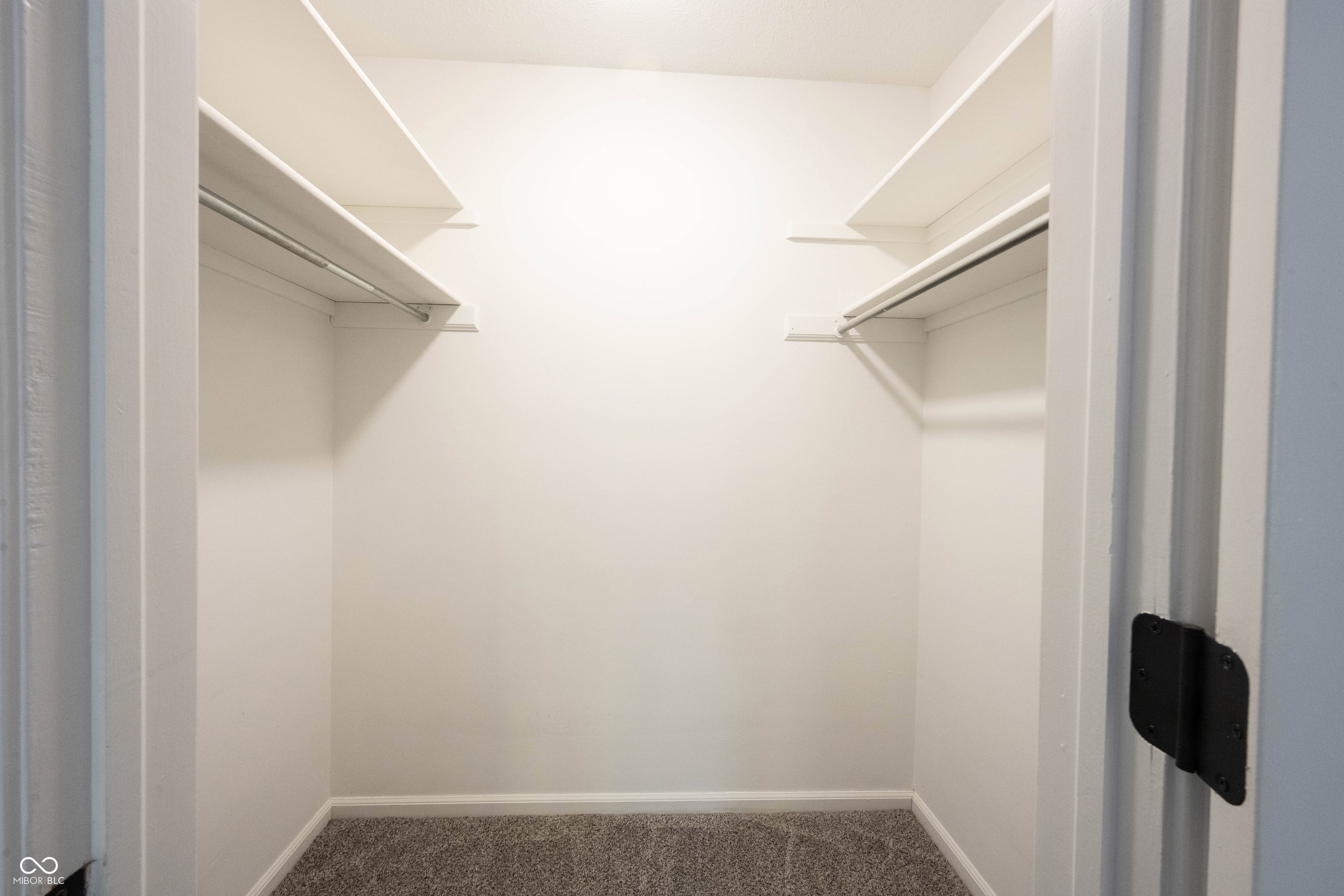 398 Hunters Lane Unit: APT A