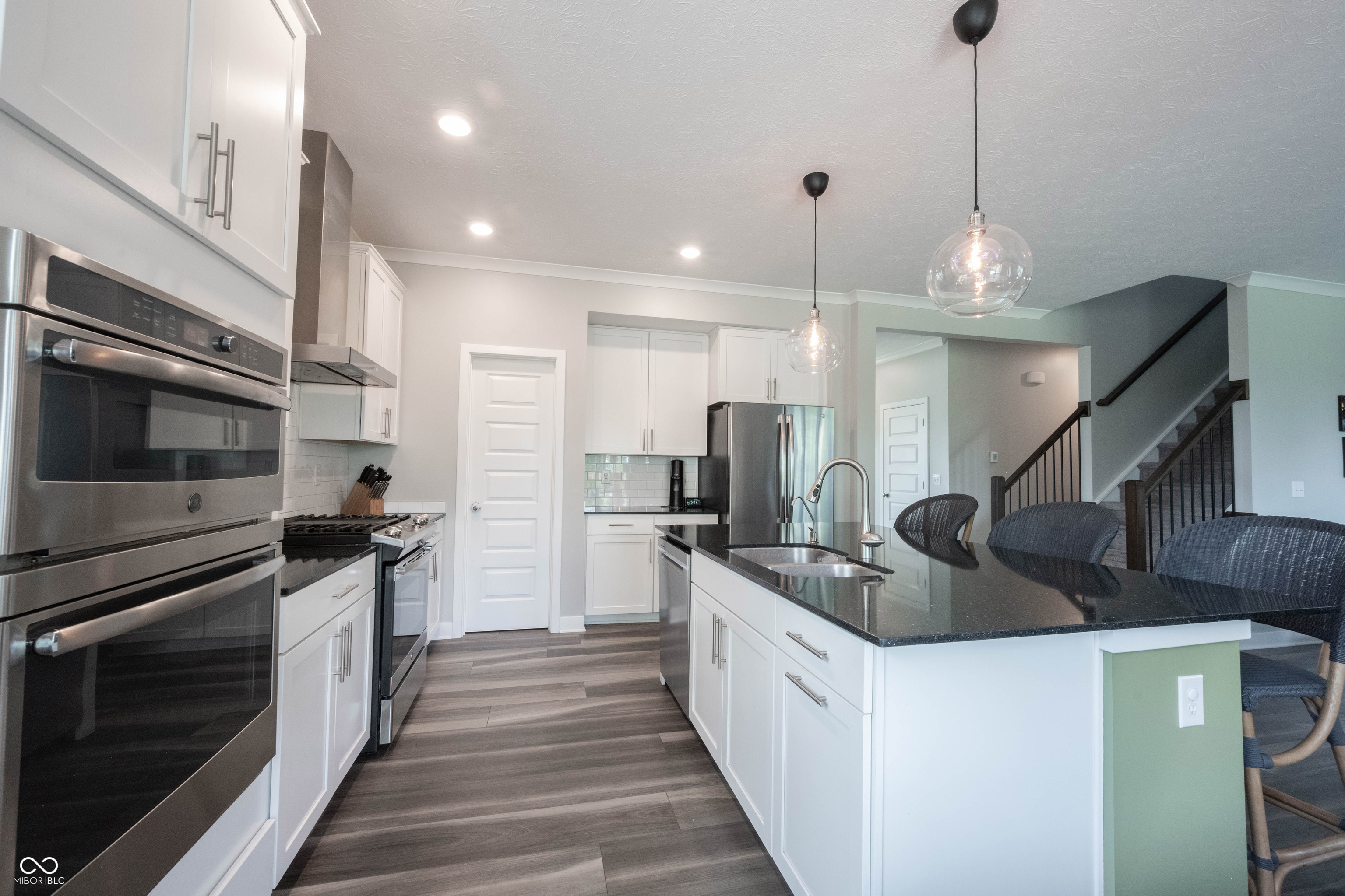 9927 Midnight Line Drive