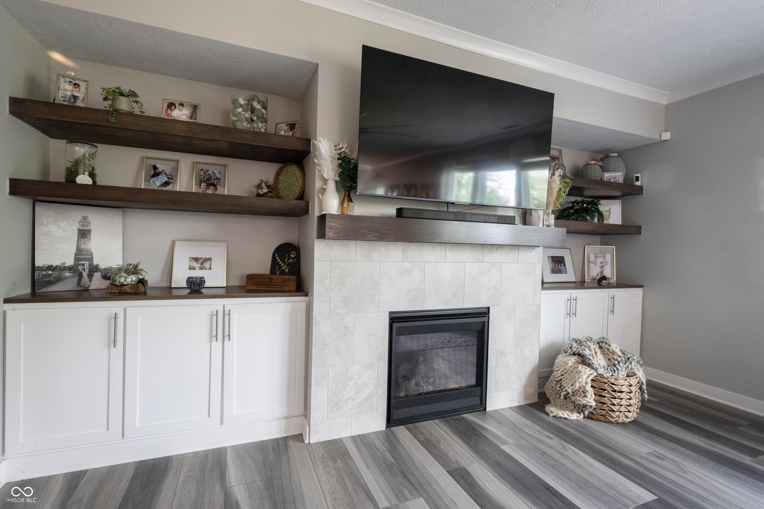 9927 Midnight Line Drive