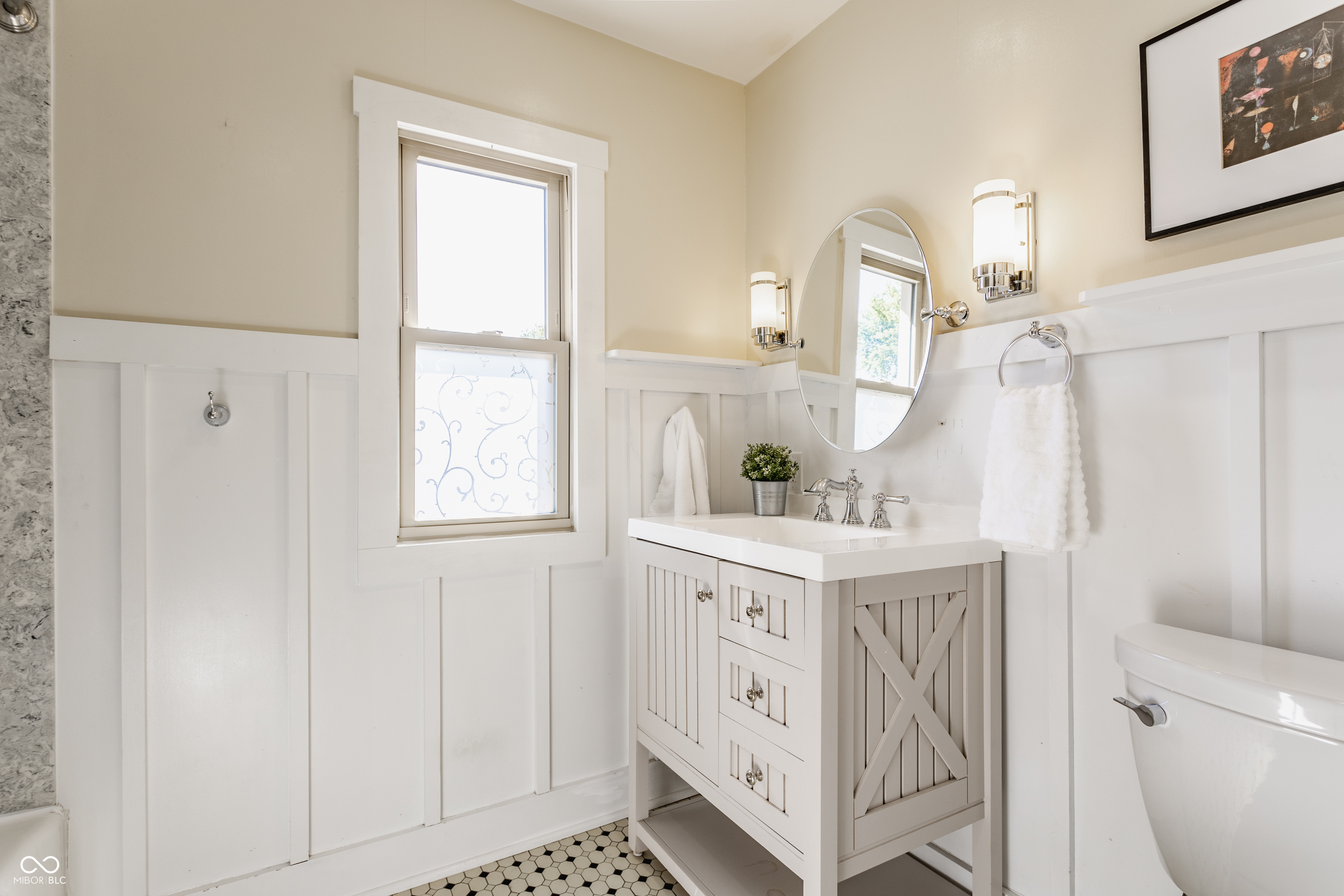 5825 N Washington Boulevard