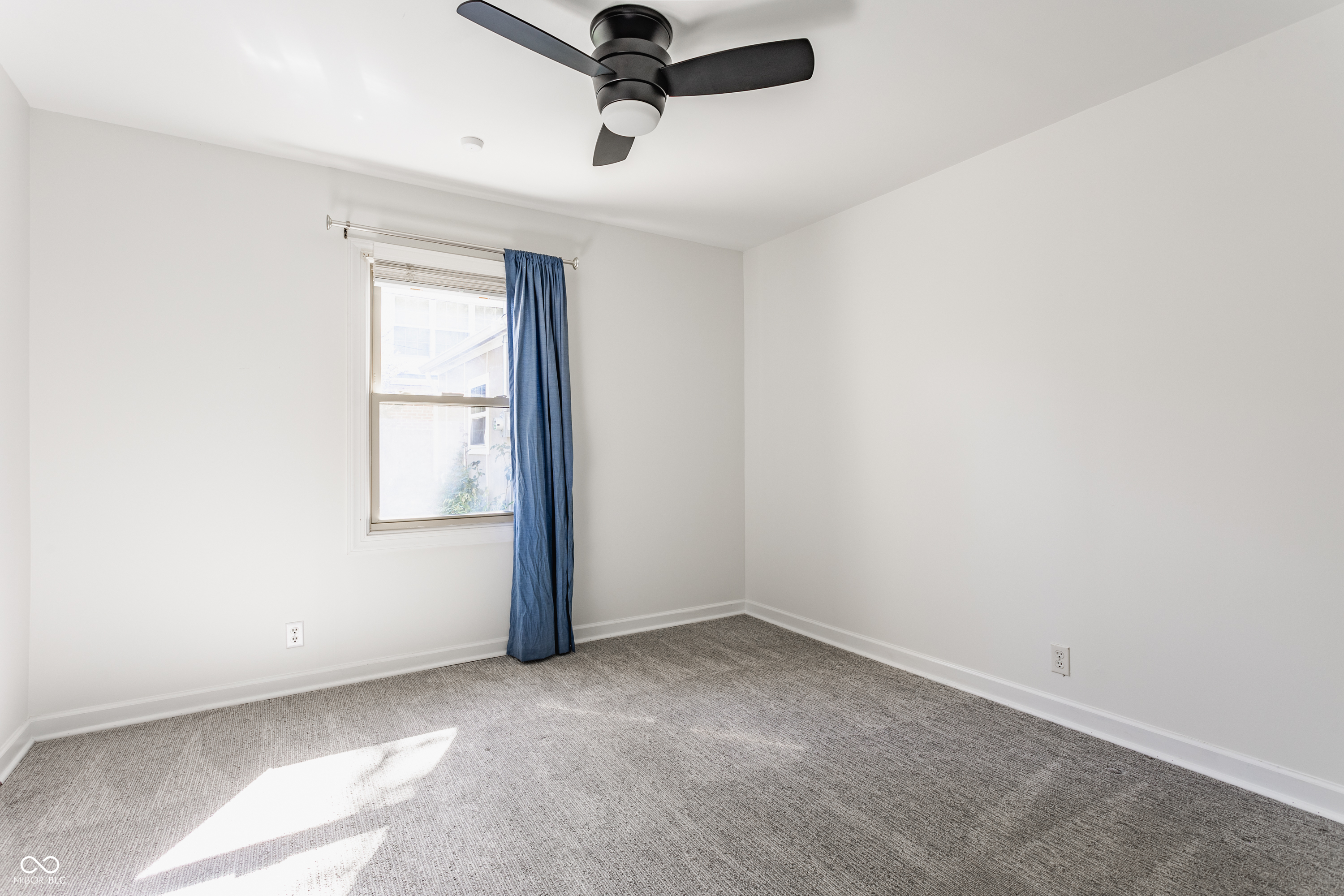 5825 N Washington Boulevard