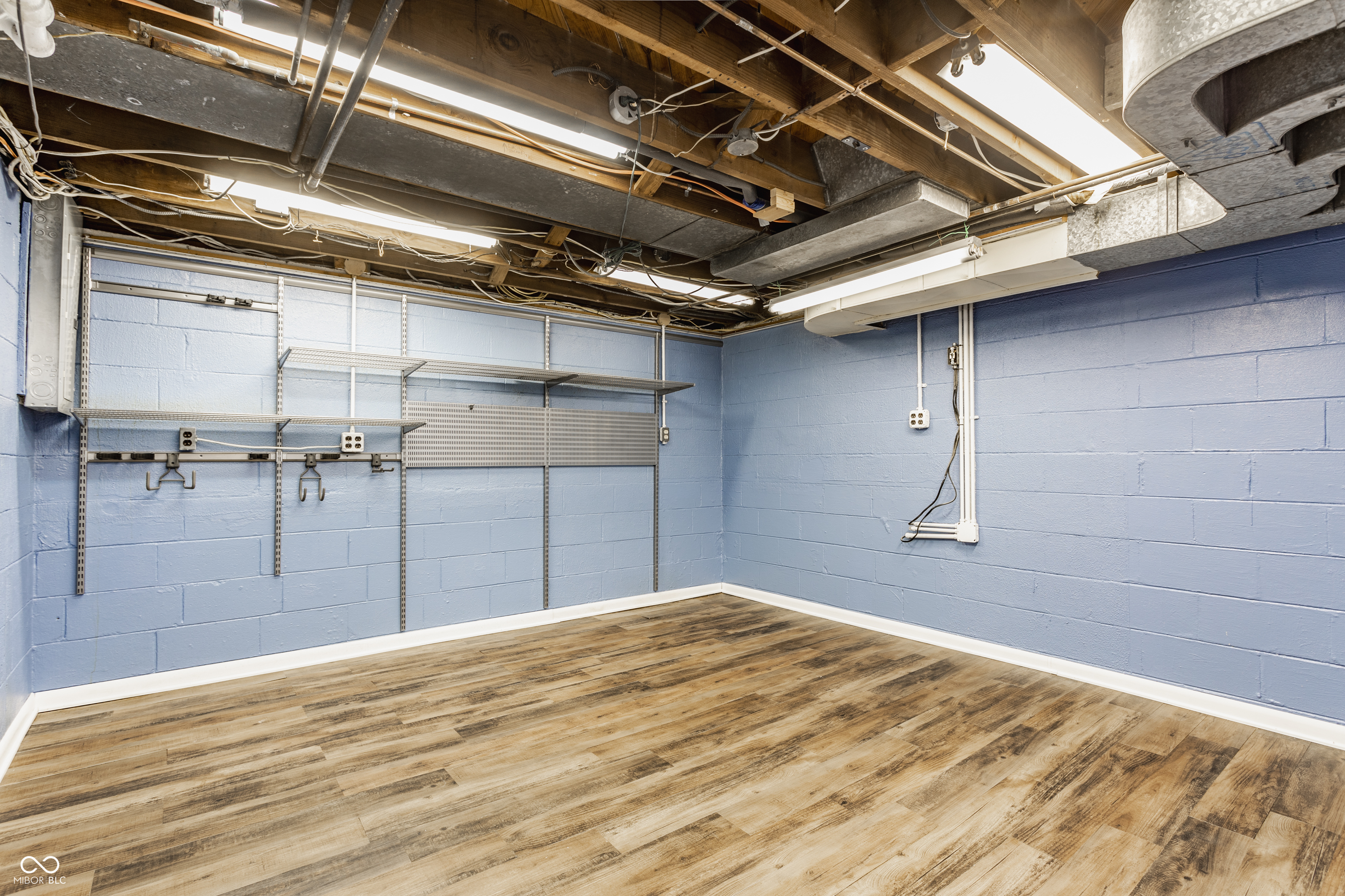 5825 N Washington Boulevard