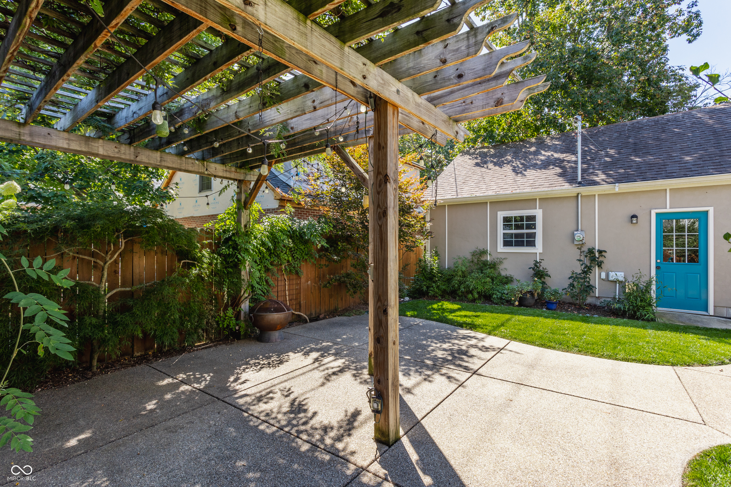 5825 N Washington Boulevard