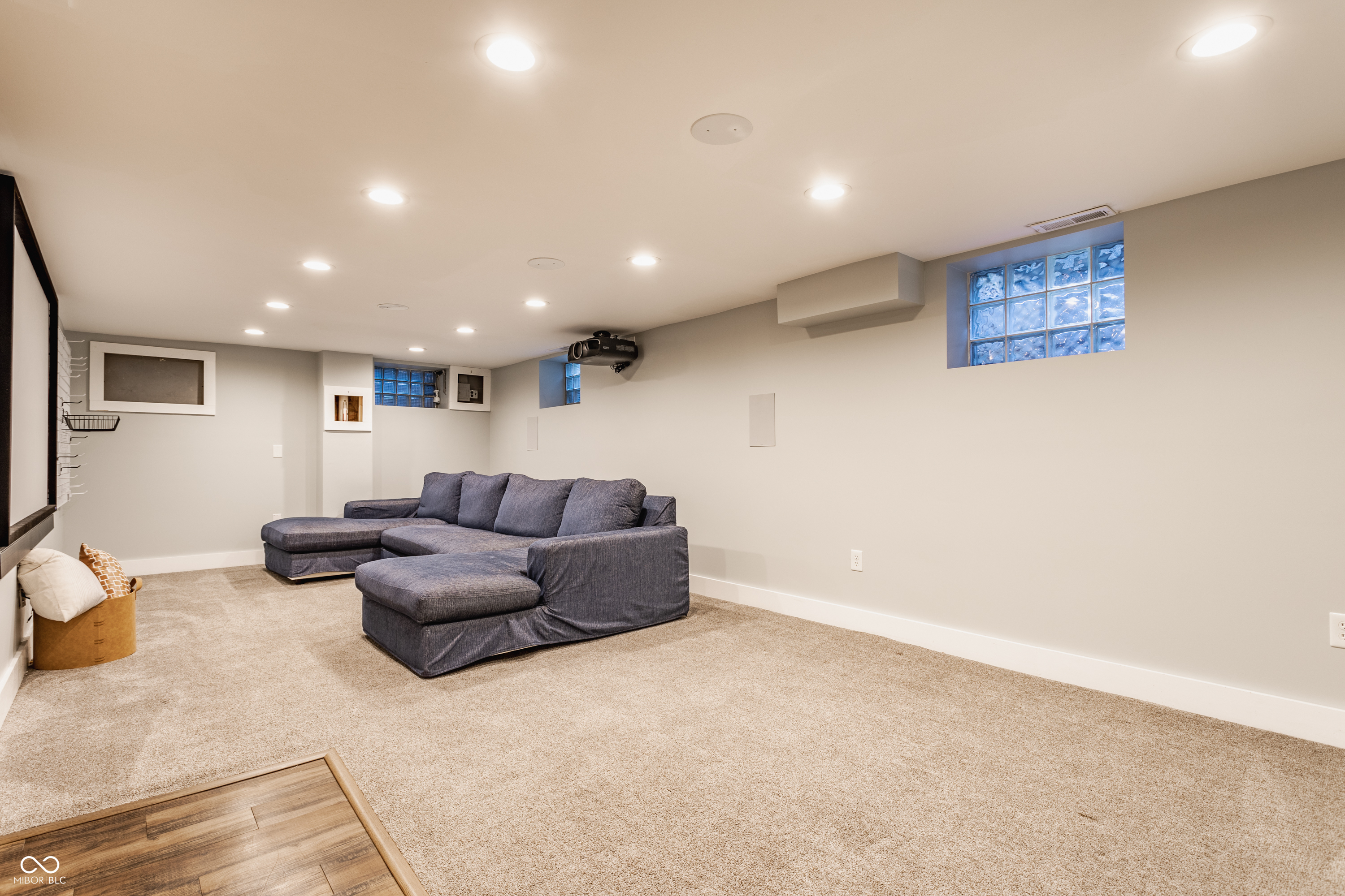 5825 N Washington Boulevard