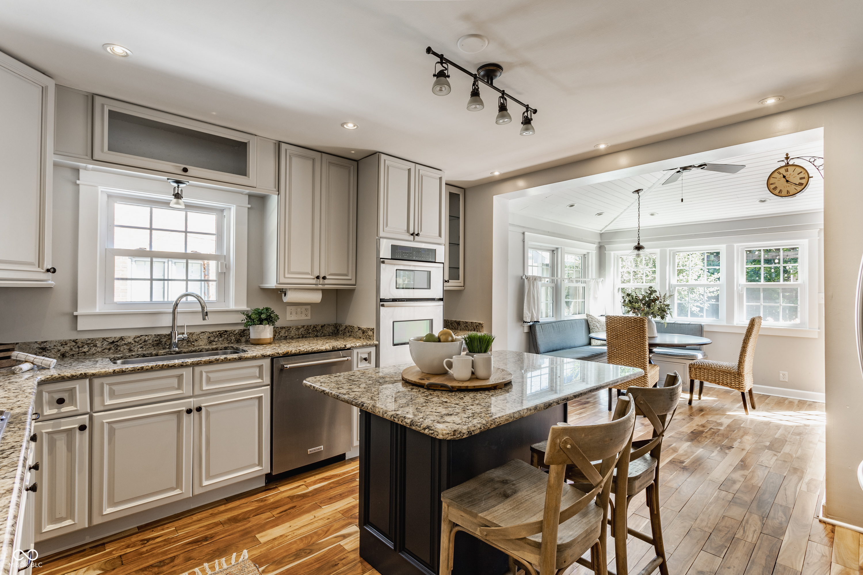 5825 N Washington Boulevard