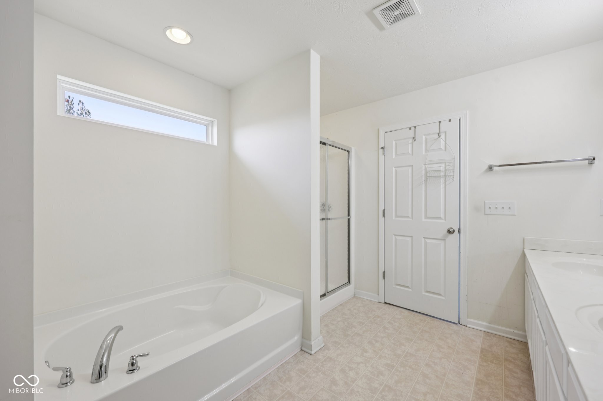 5020 Greenside Drive