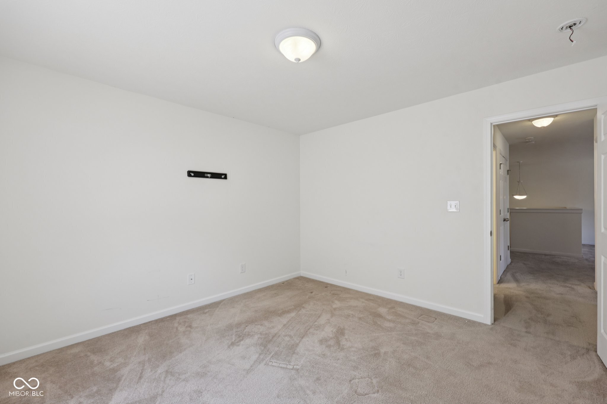 5020 Greenside Drive