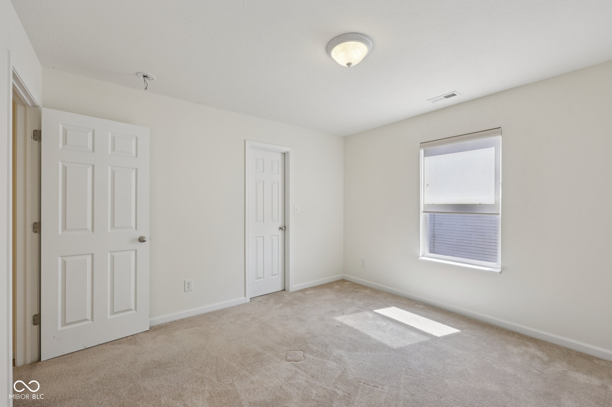 5020 Greenside Drive