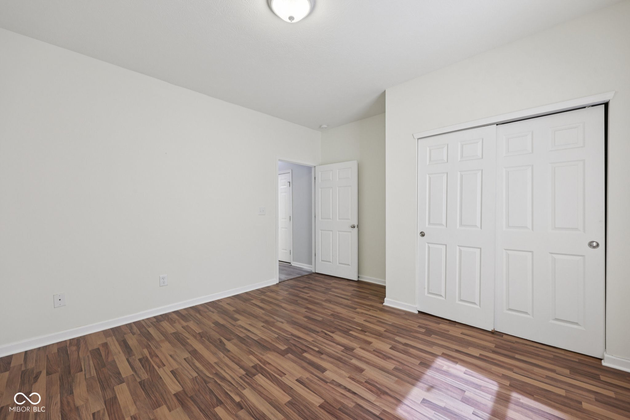 5020 Greenside Drive