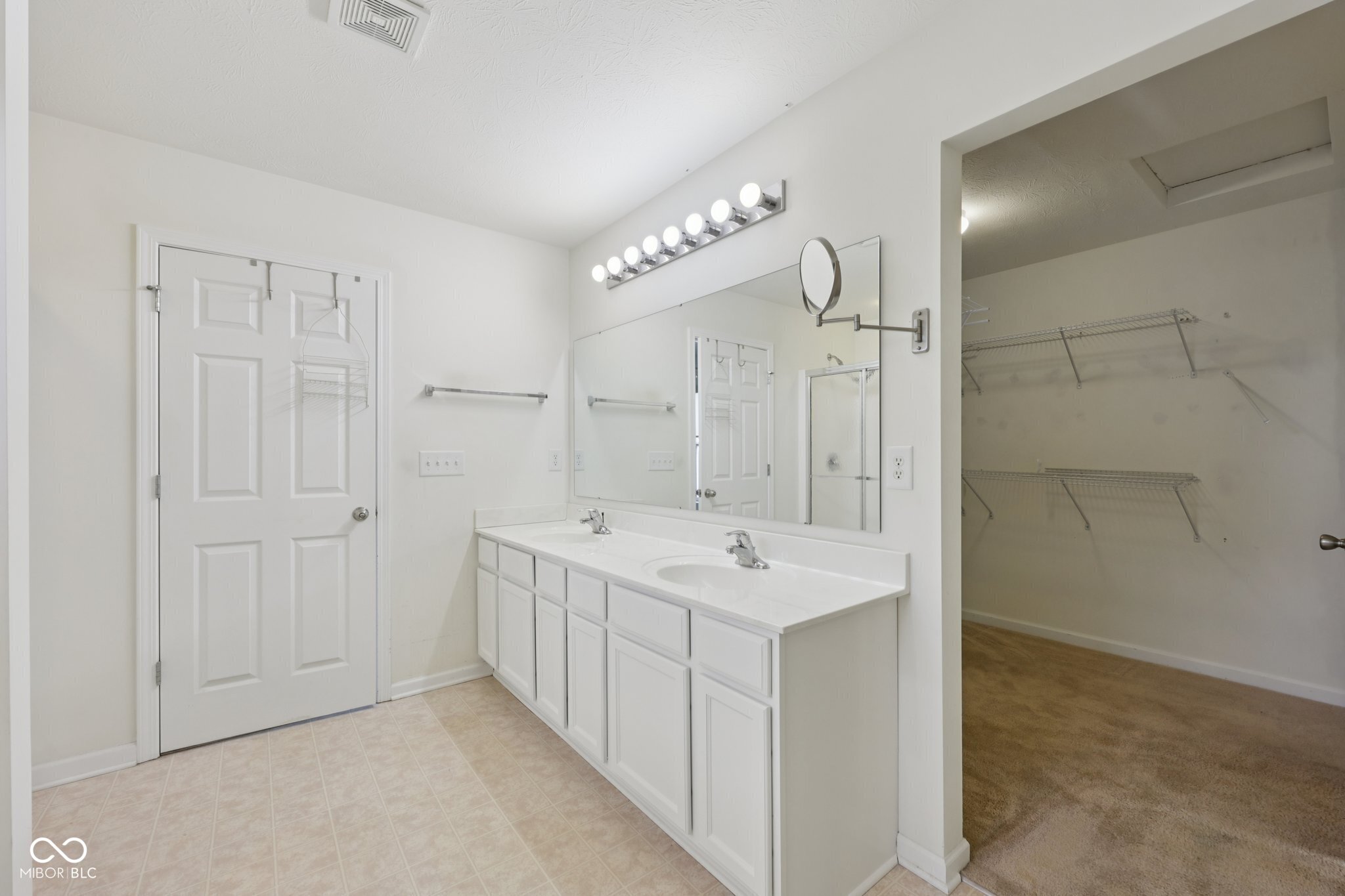 5020 Greenside Drive