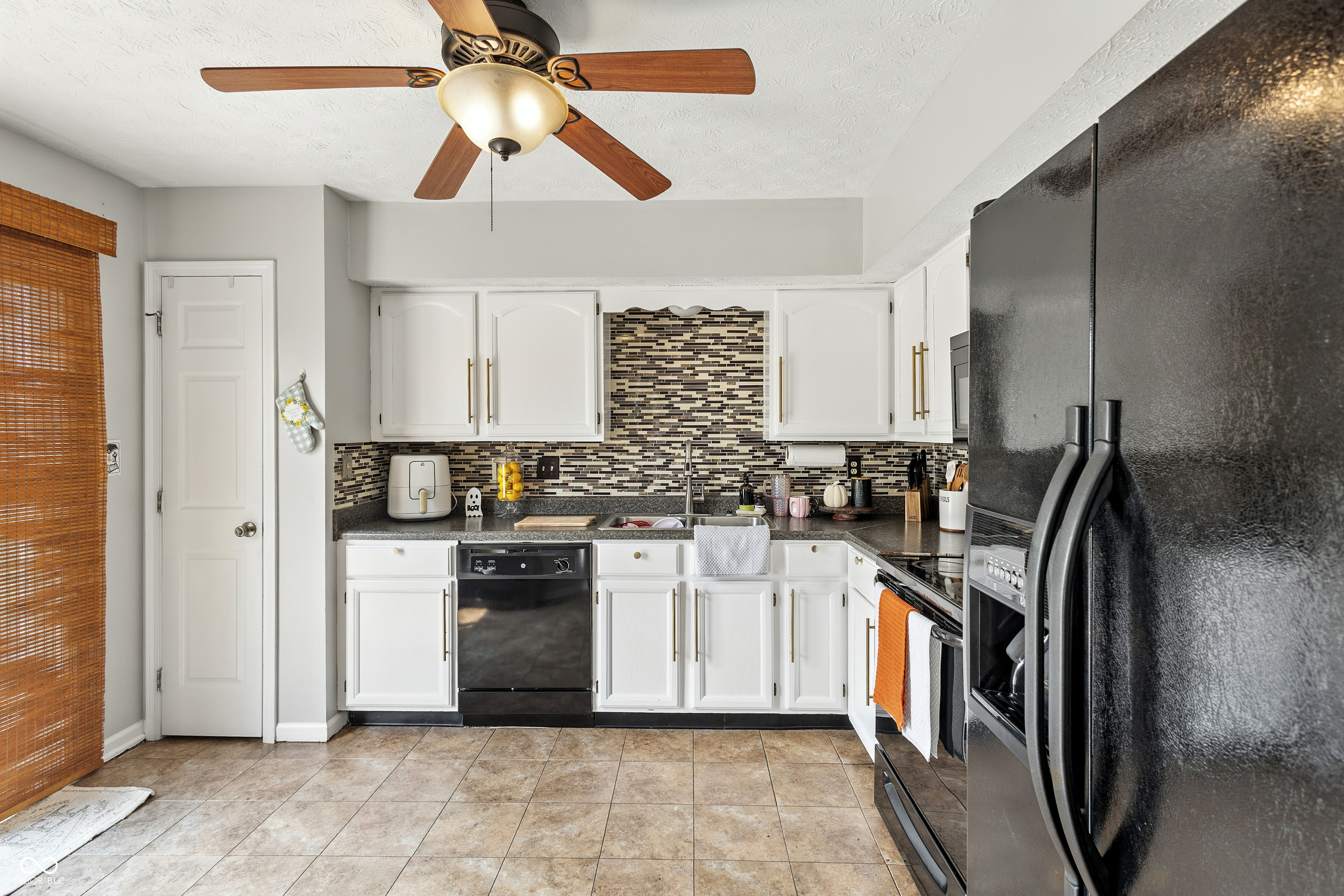 4611 Owls Nest Place