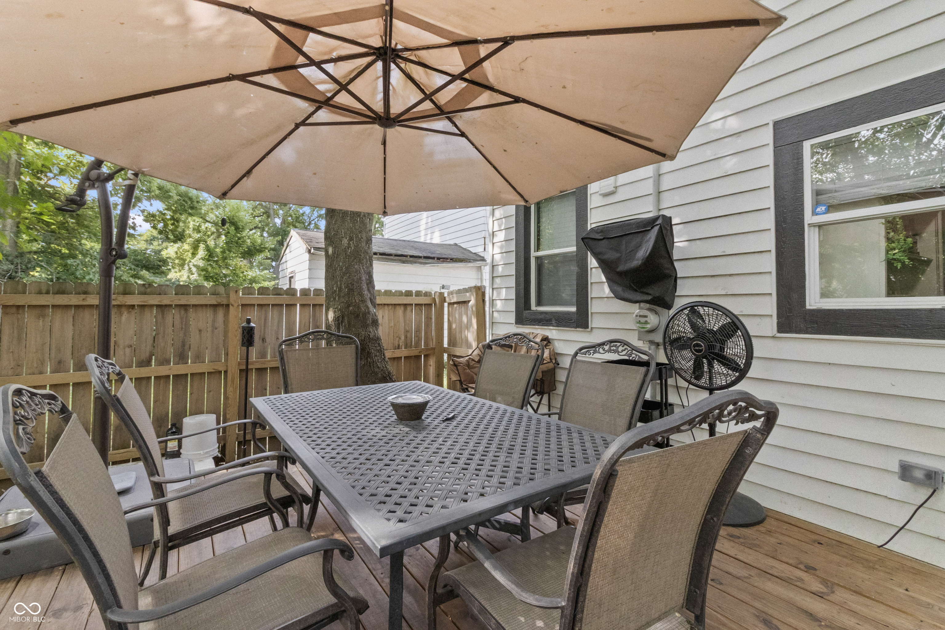 745 N Pershing Avenue