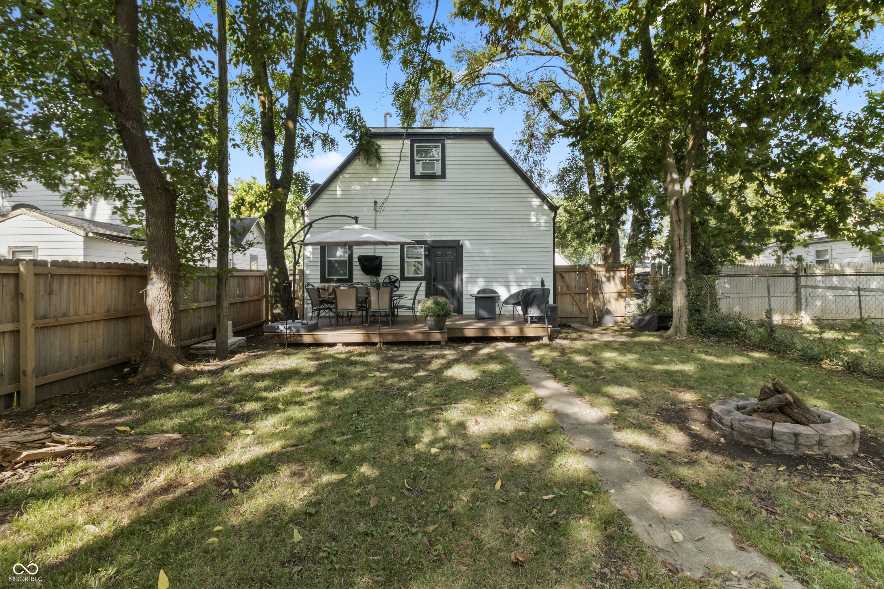 745 N Pershing Avenue