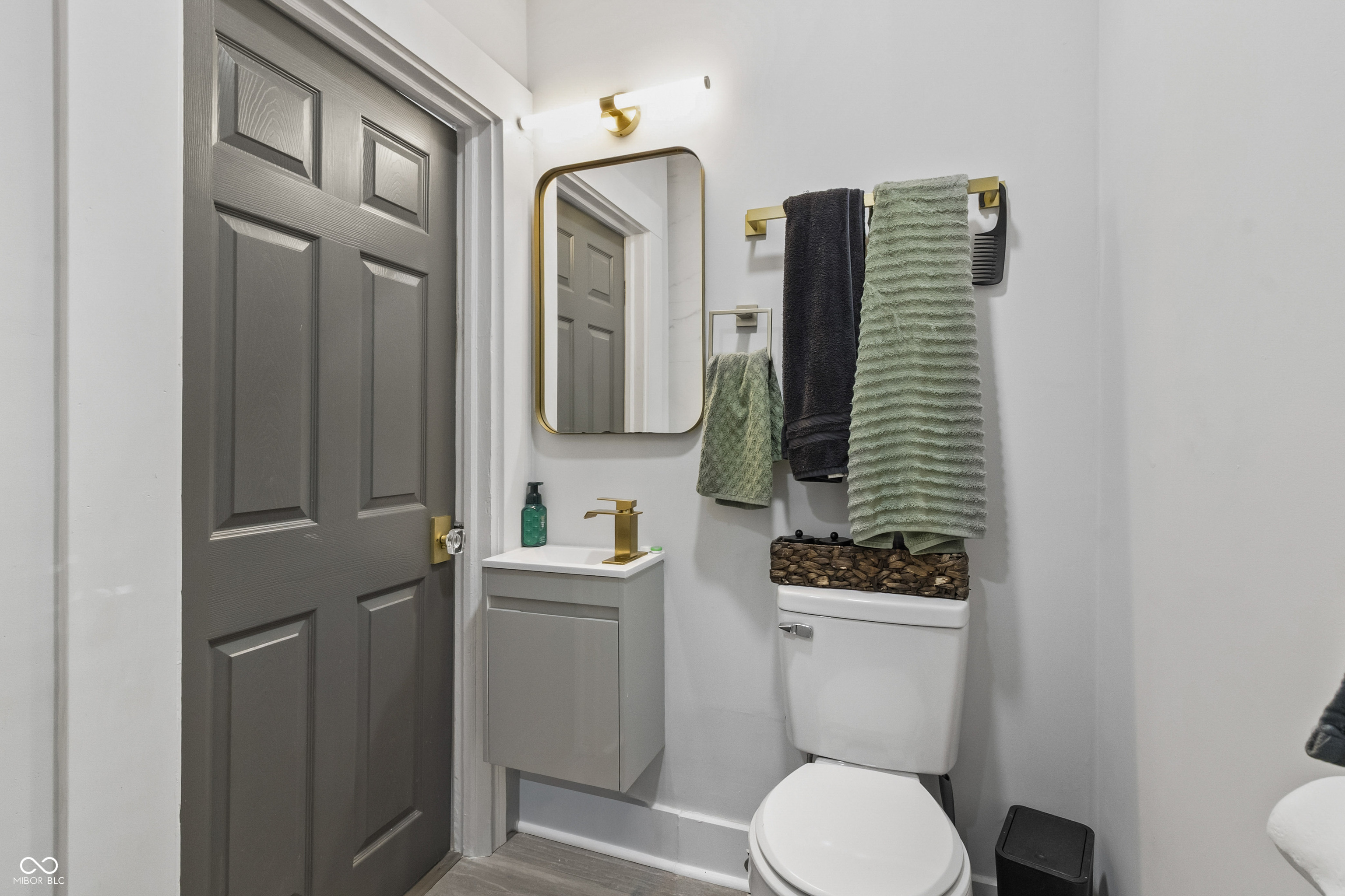 745 N Pershing Avenue