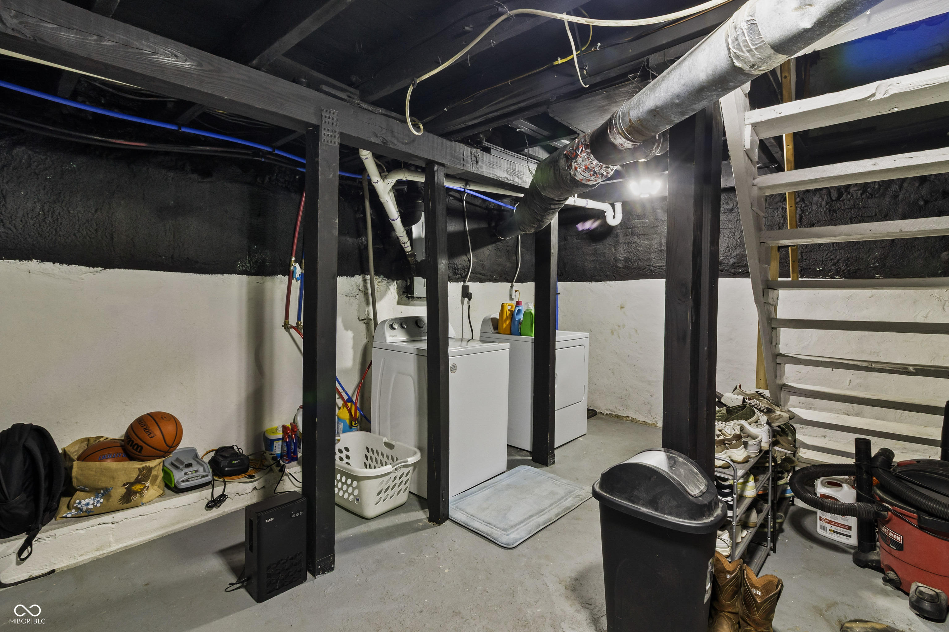 745 N Pershing Avenue