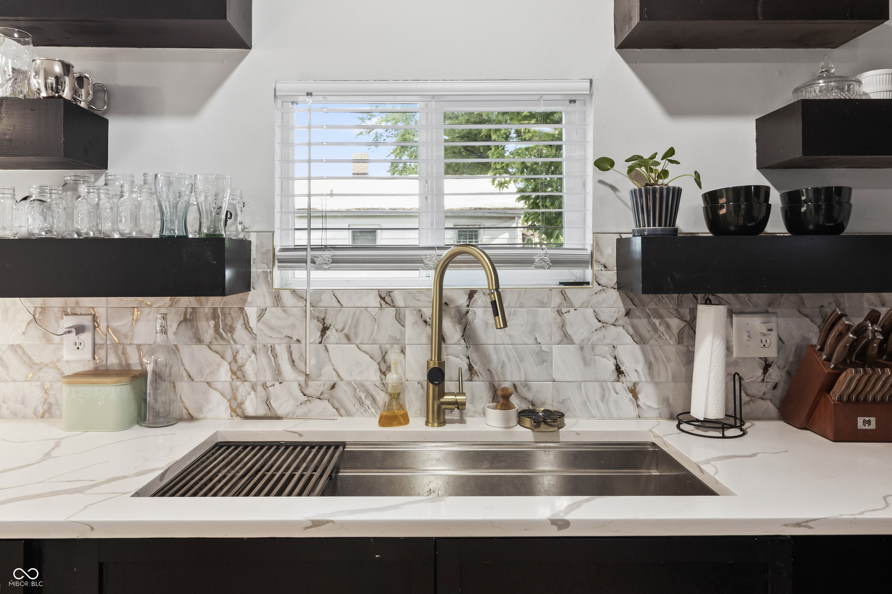 745 N Pershing Avenue