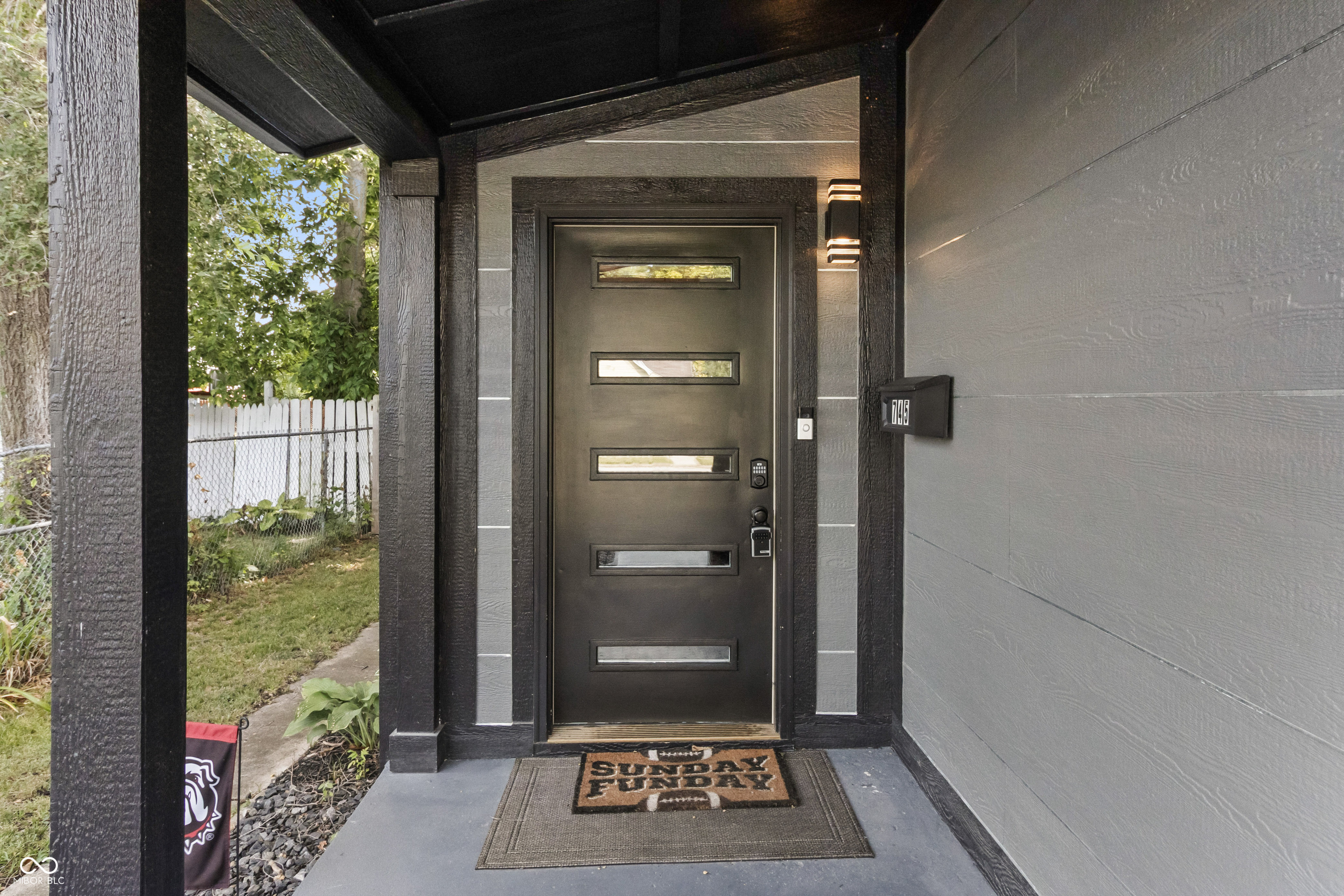 745 N Pershing Avenue