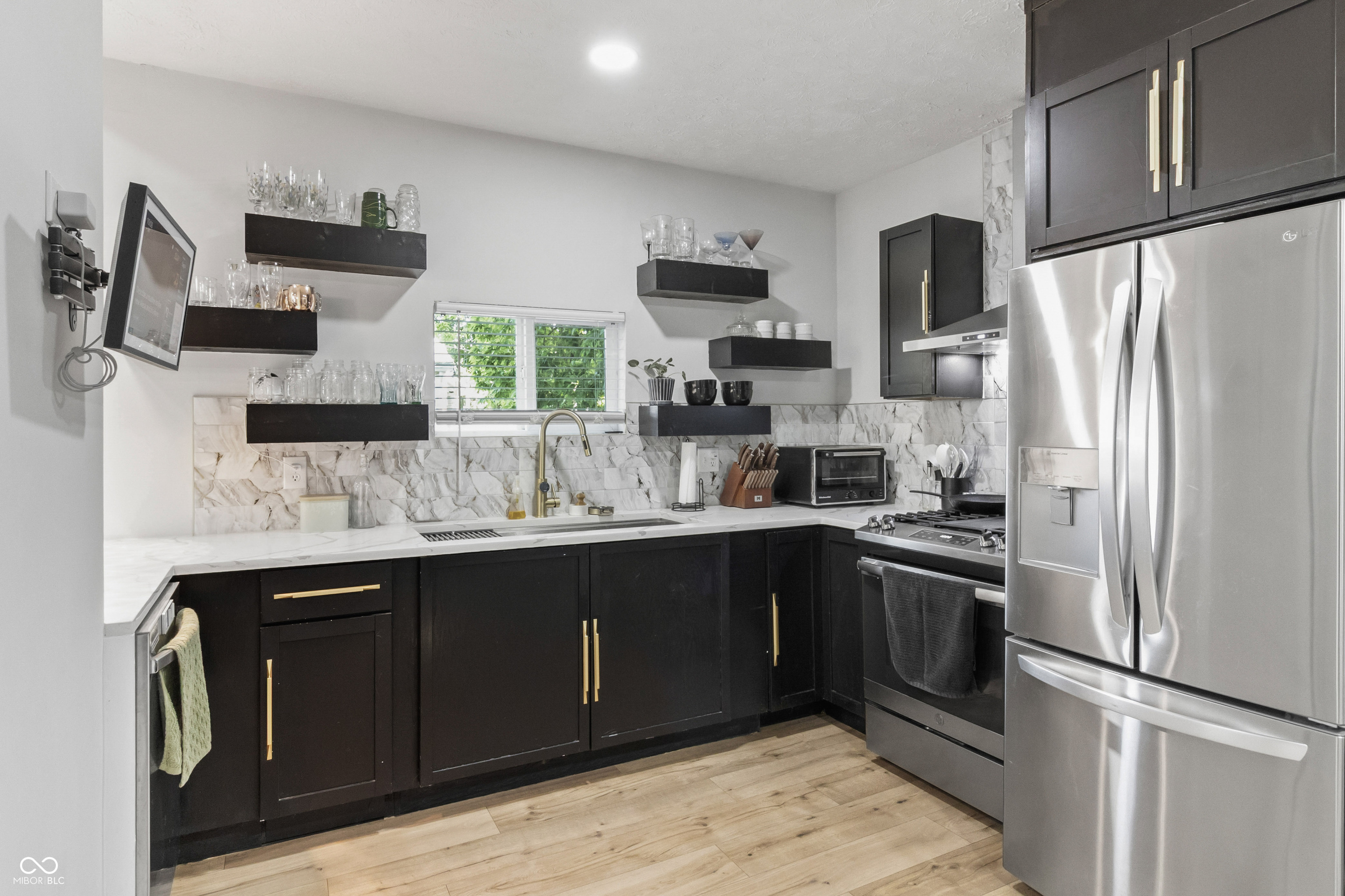 745 N Pershing Avenue