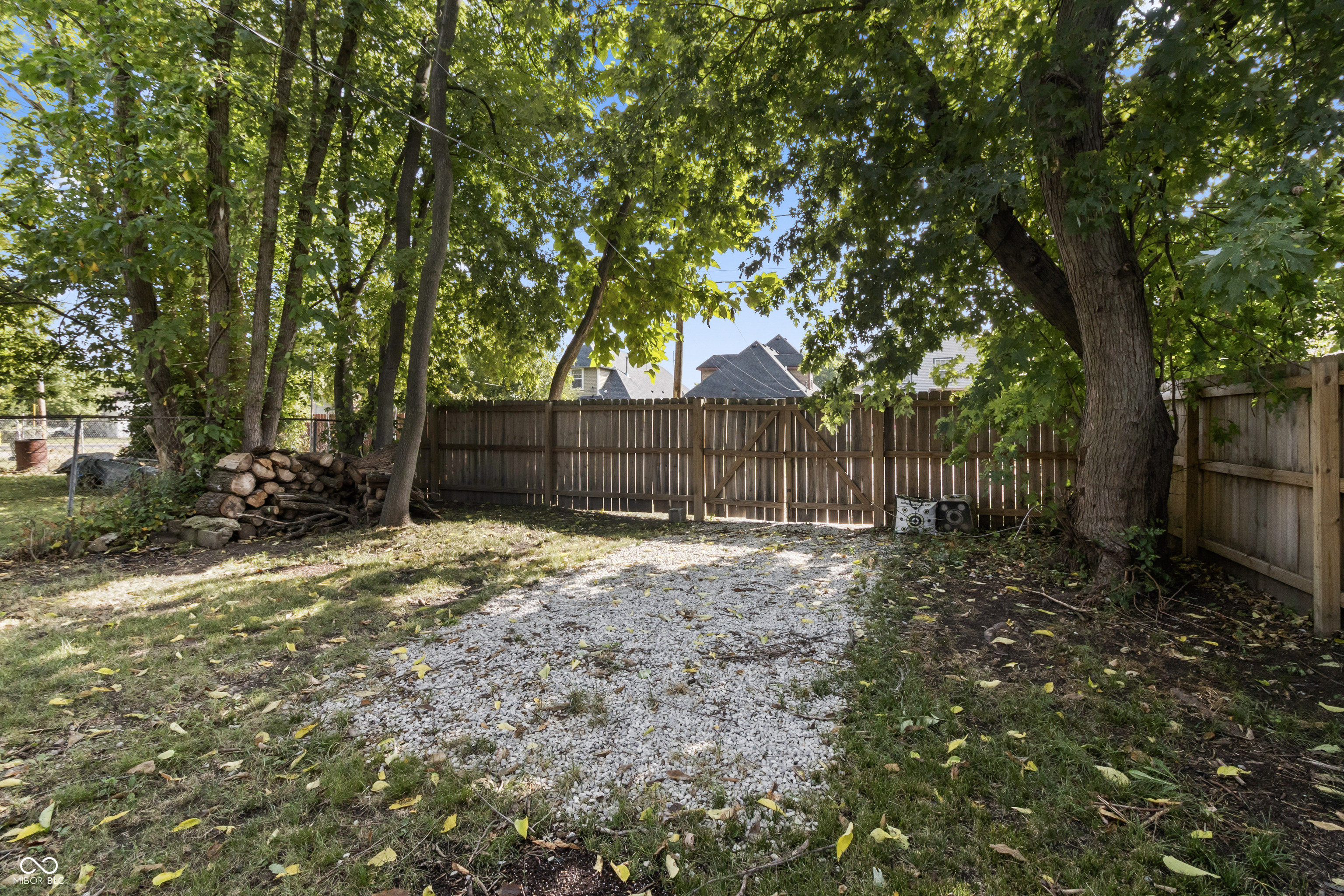 745 N Pershing Avenue