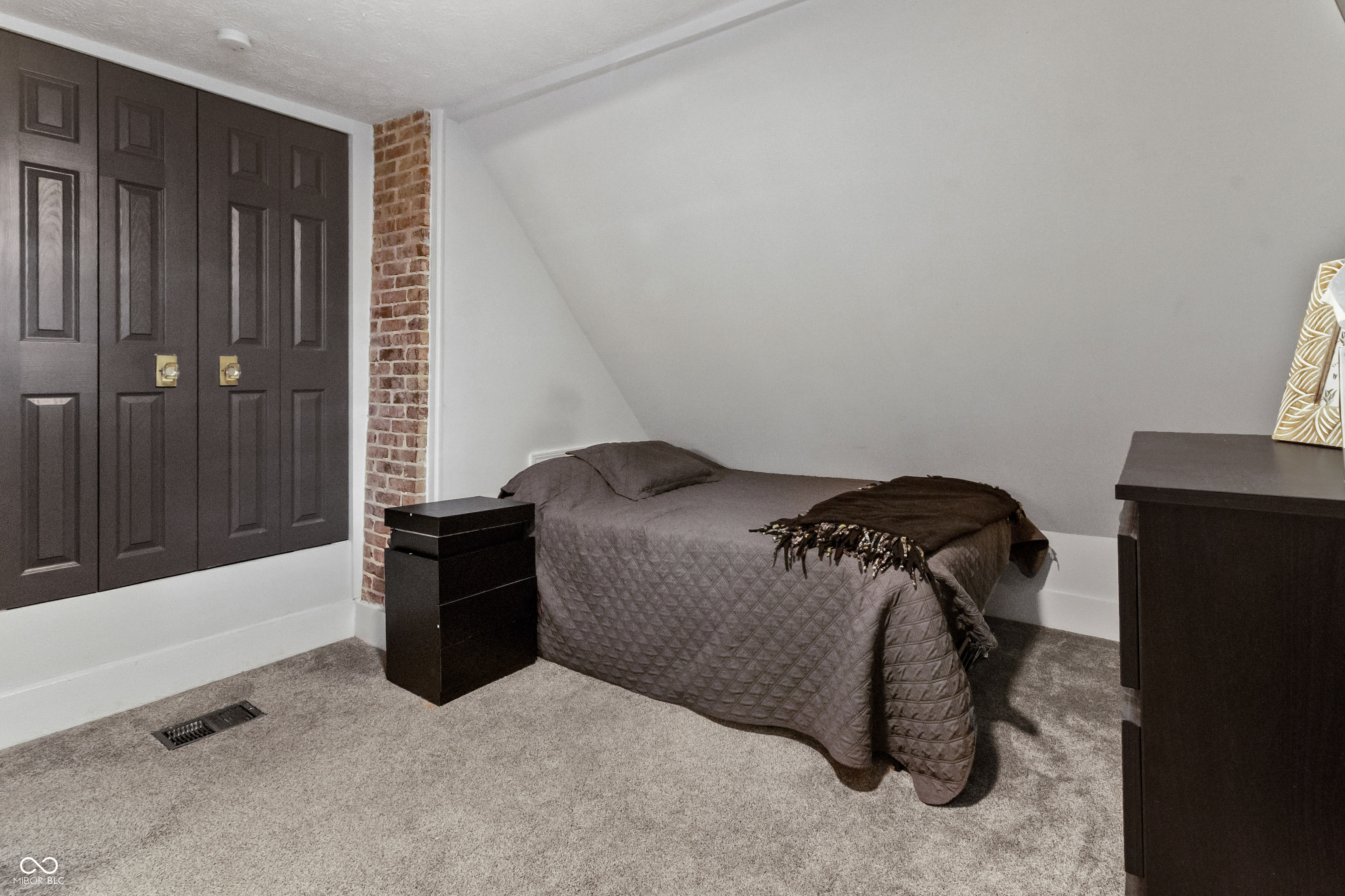 745 N Pershing Avenue