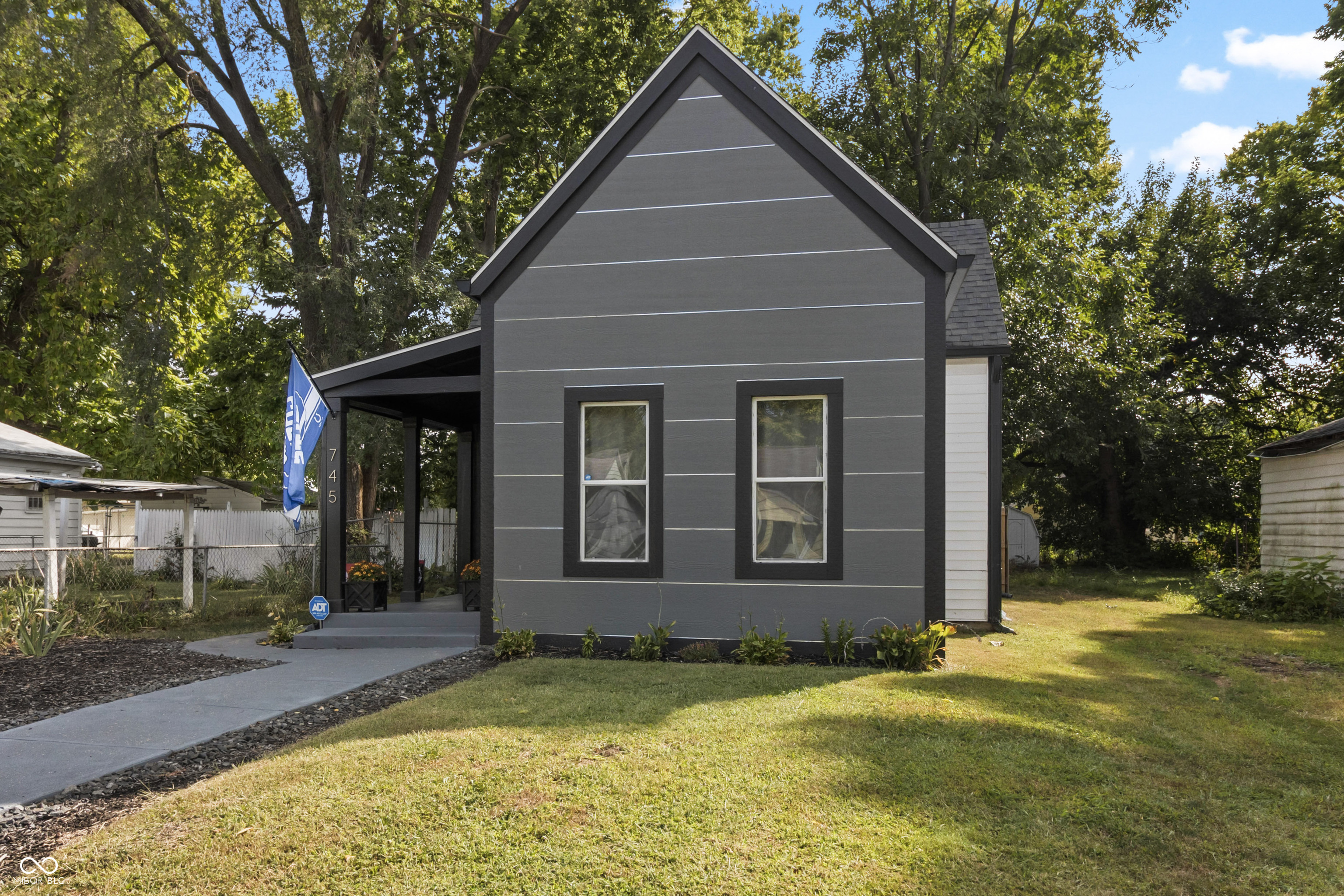 745 N Pershing Avenue