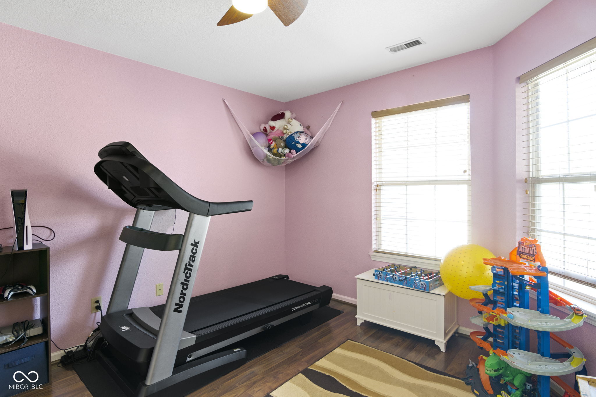 9919 Commonwealth Drive