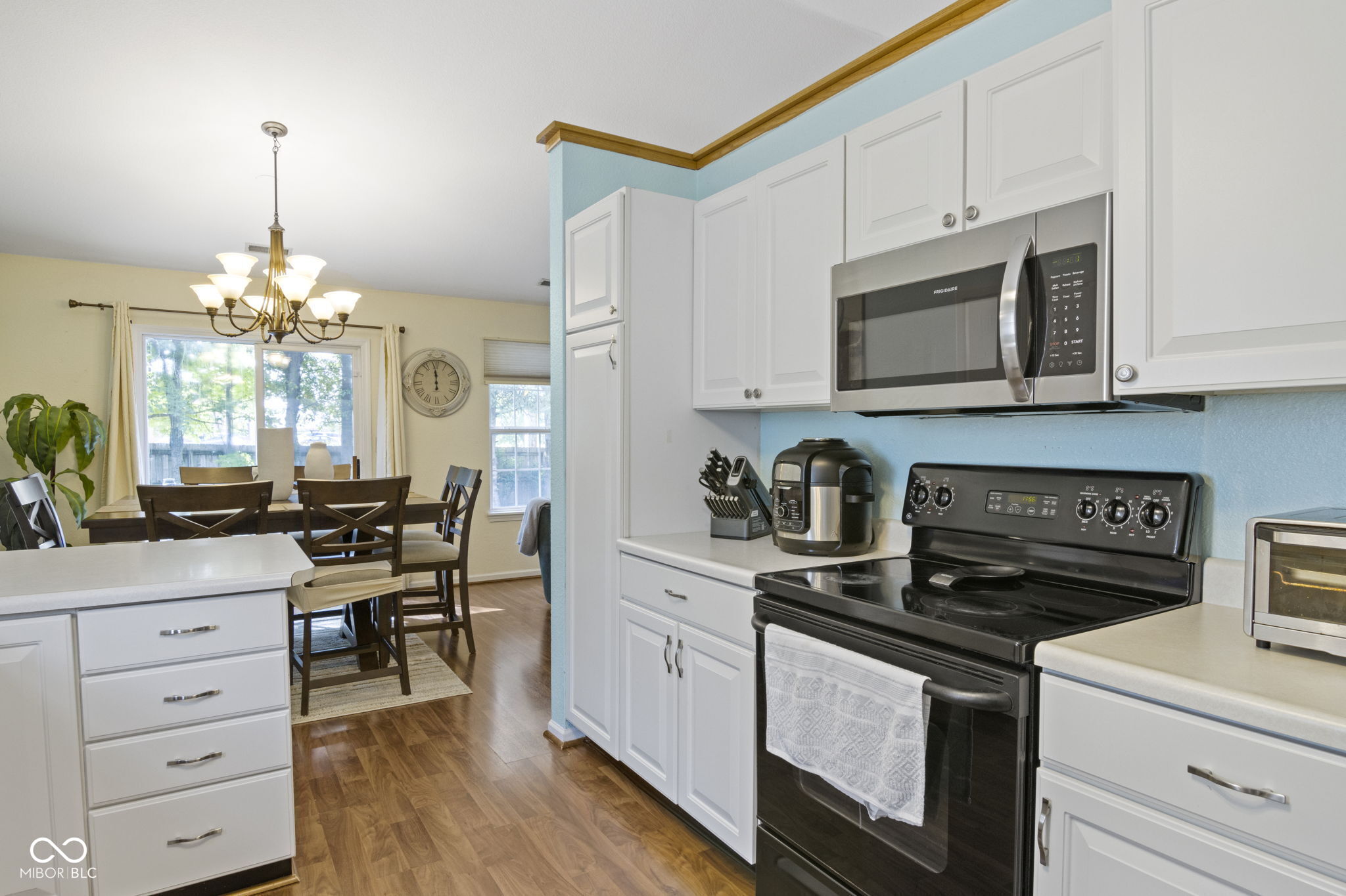 9919 Commonwealth Drive