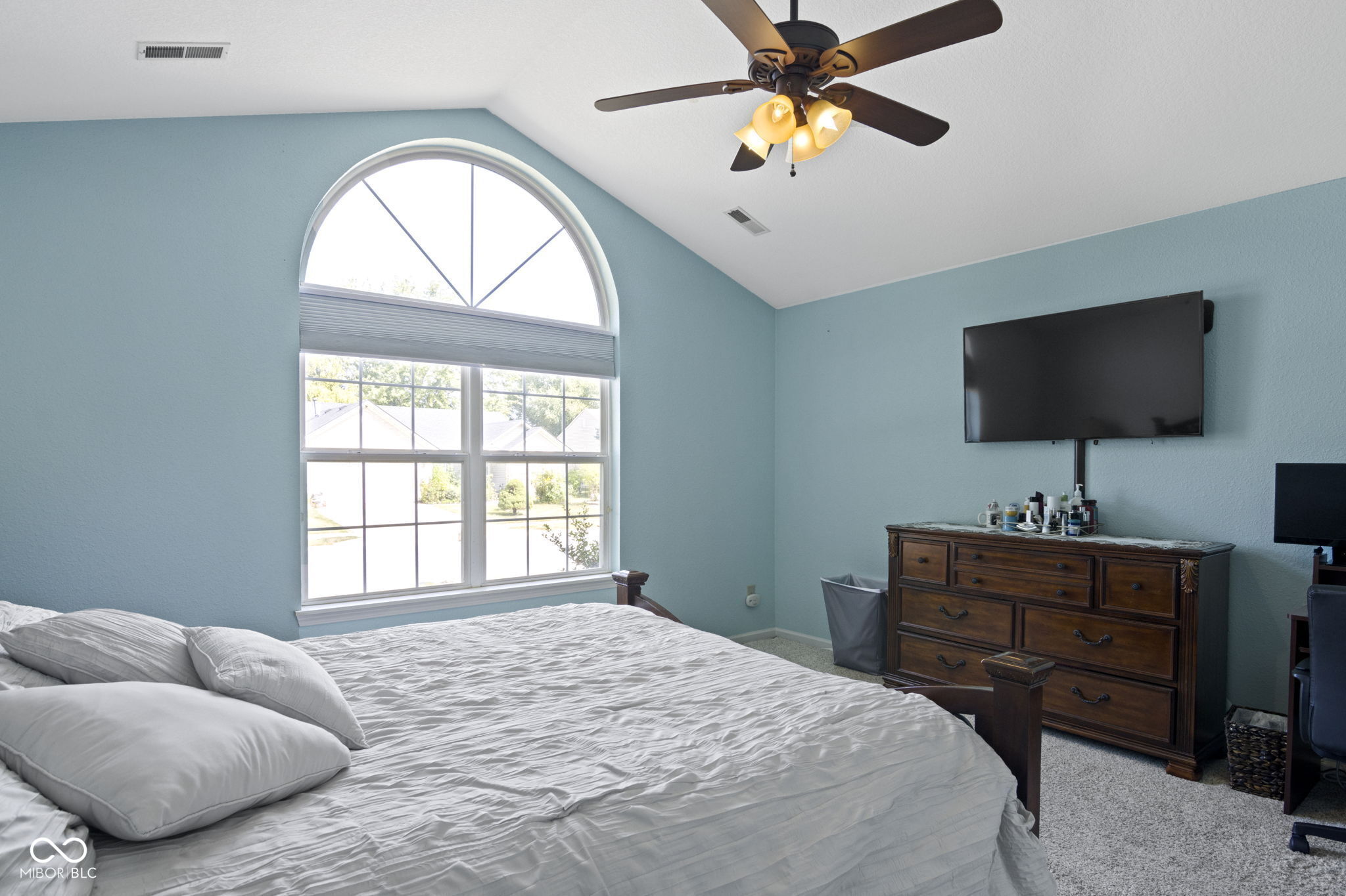 9919 Commonwealth Drive