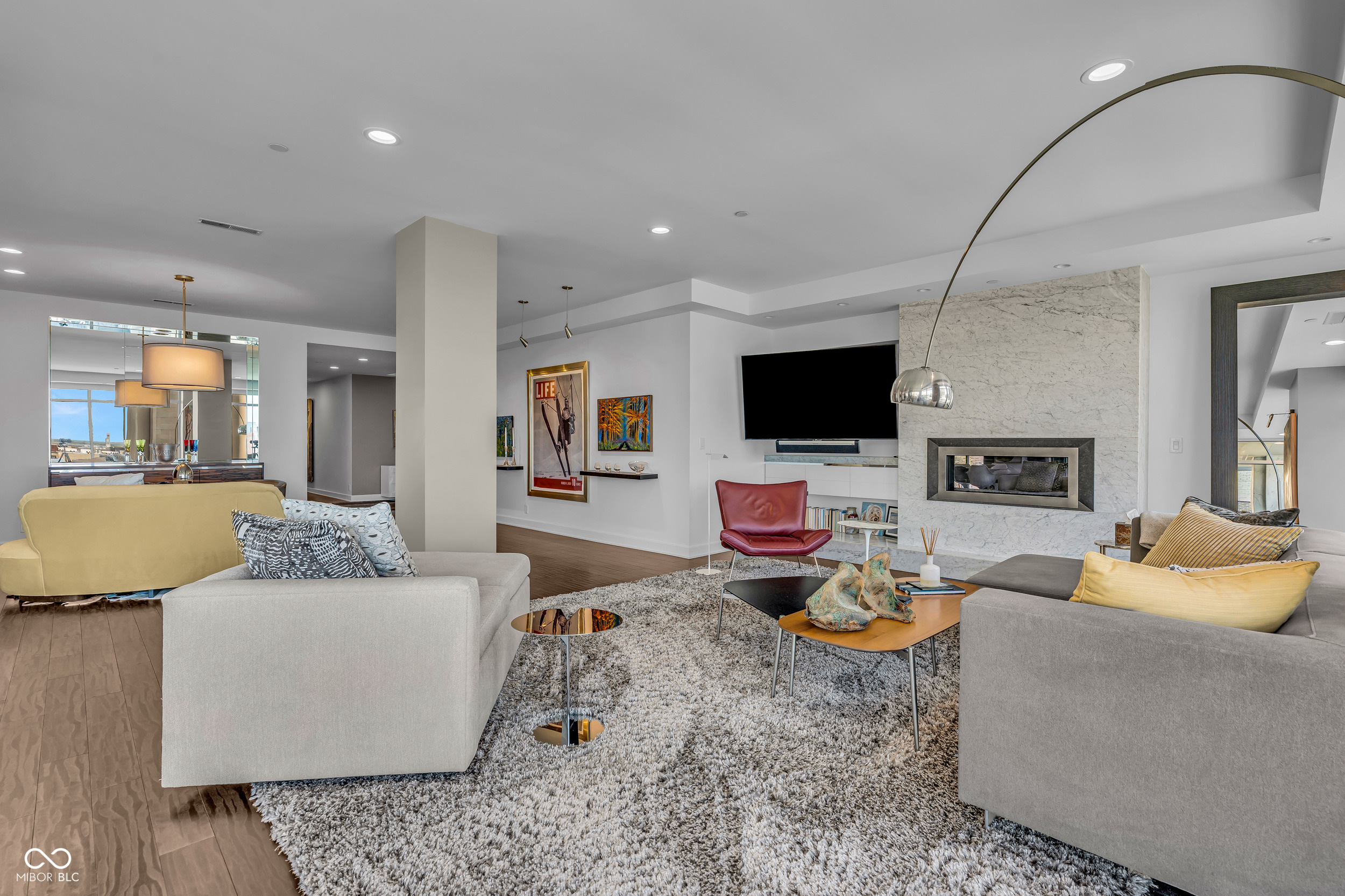 429 N Pennsylvania Street Unit: UNIT 801