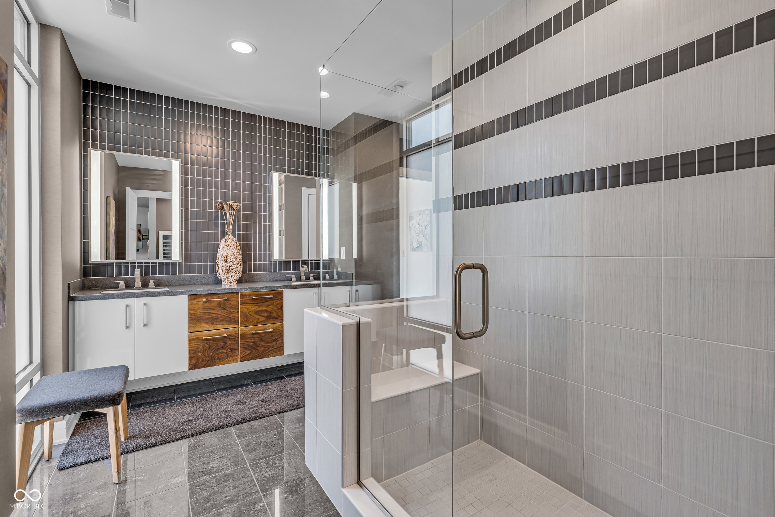 429 N Pennsylvania Street Unit: UNIT 801