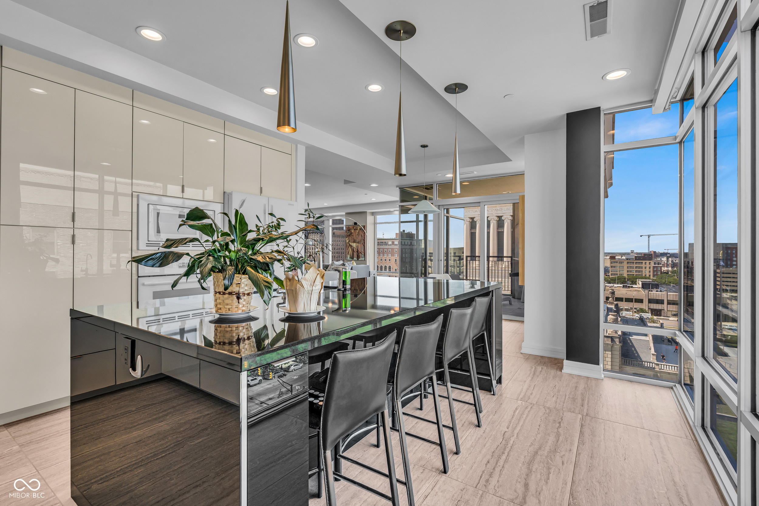 429 N Pennsylvania Street Unit: UNIT 801