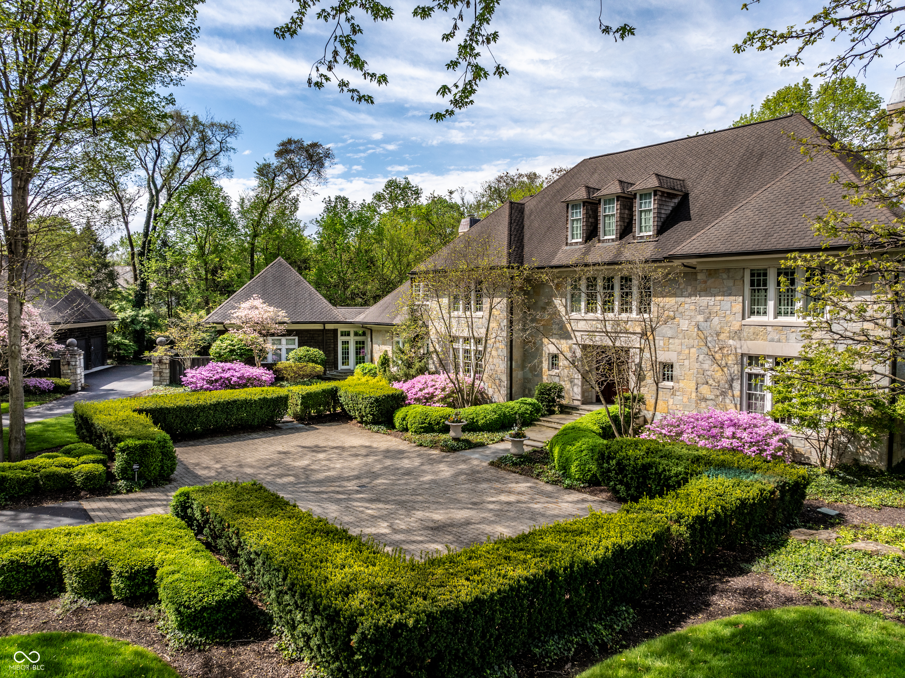 421 Springwood Drive
