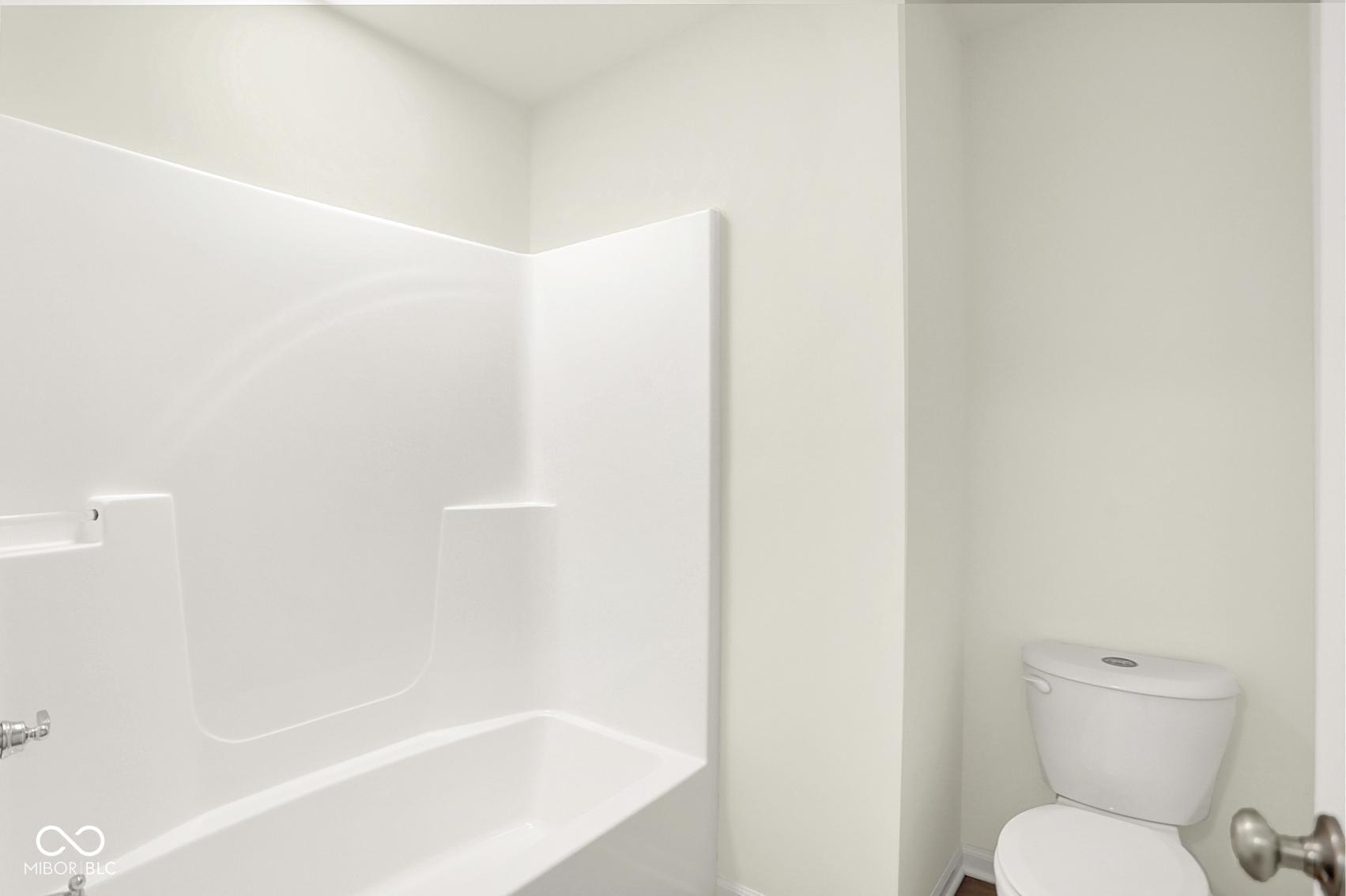 5768 Greenbrier Court