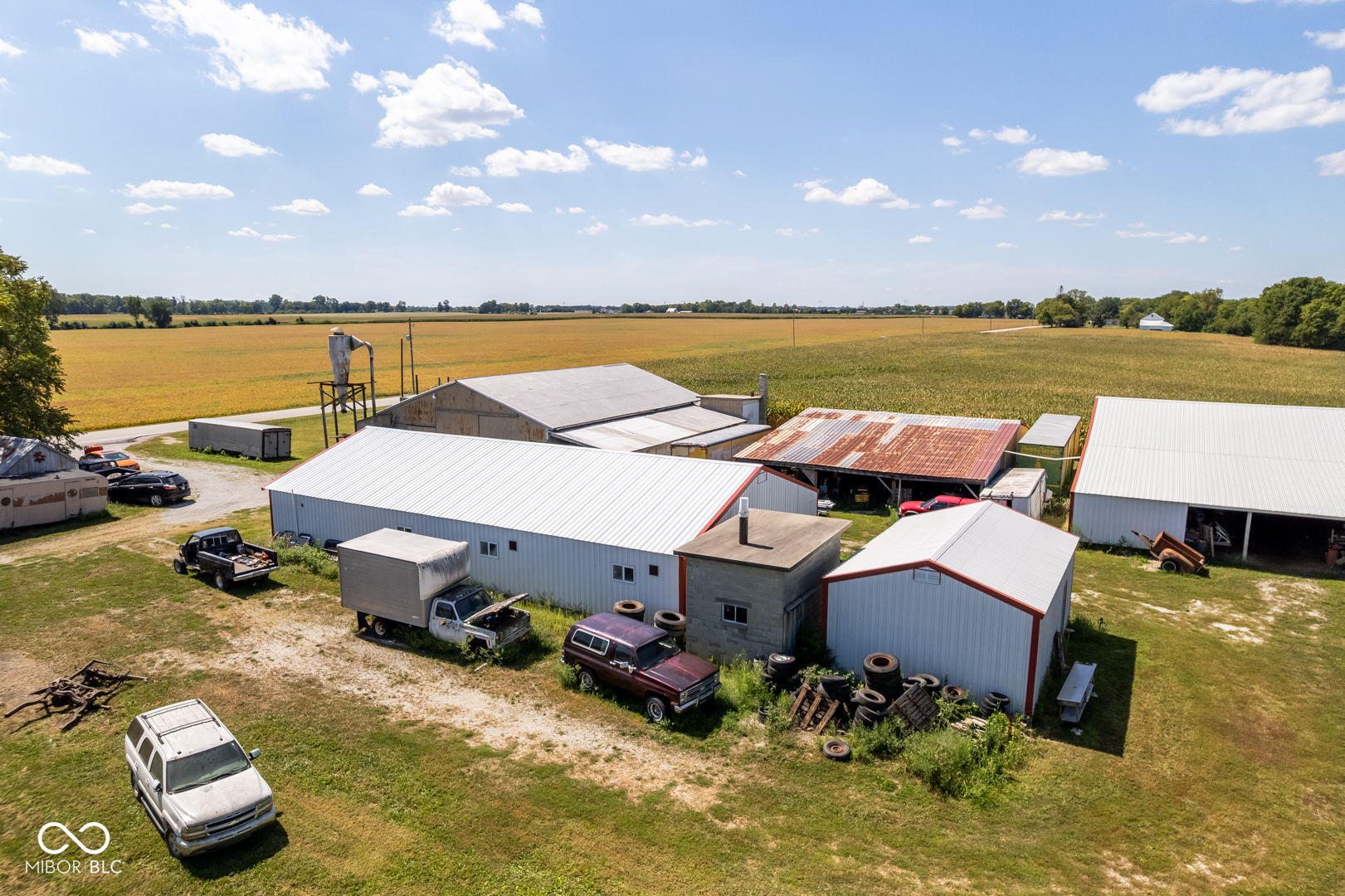 16506 Strawtown Avenue