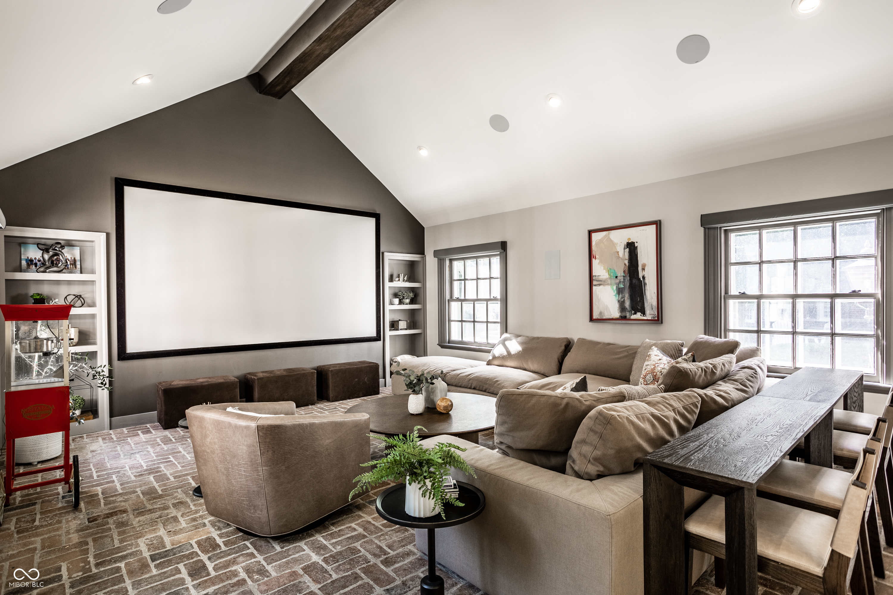 5715 Sunset Lane