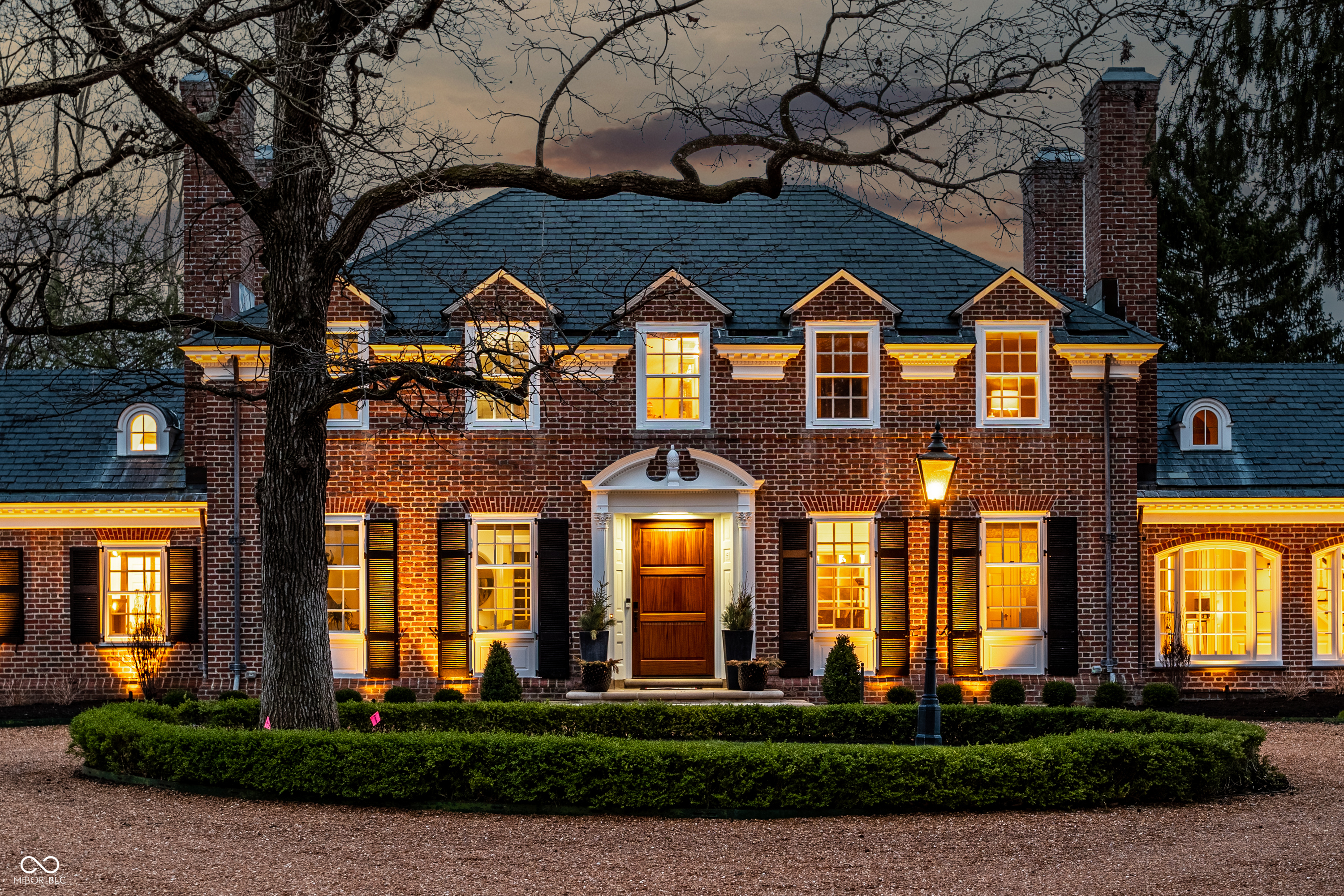 5715 Sunset Lane