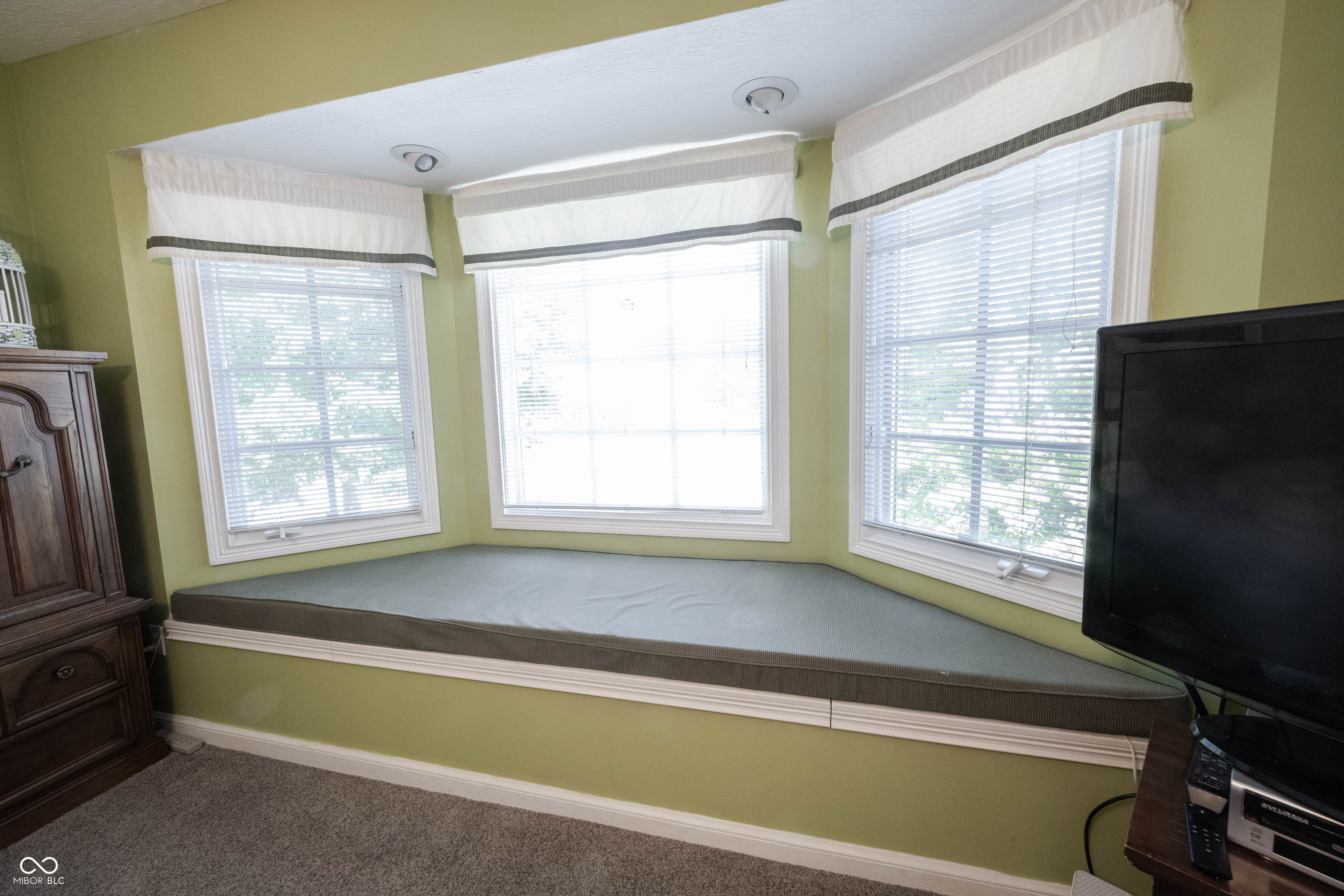 7240 Elm Ridge Drive