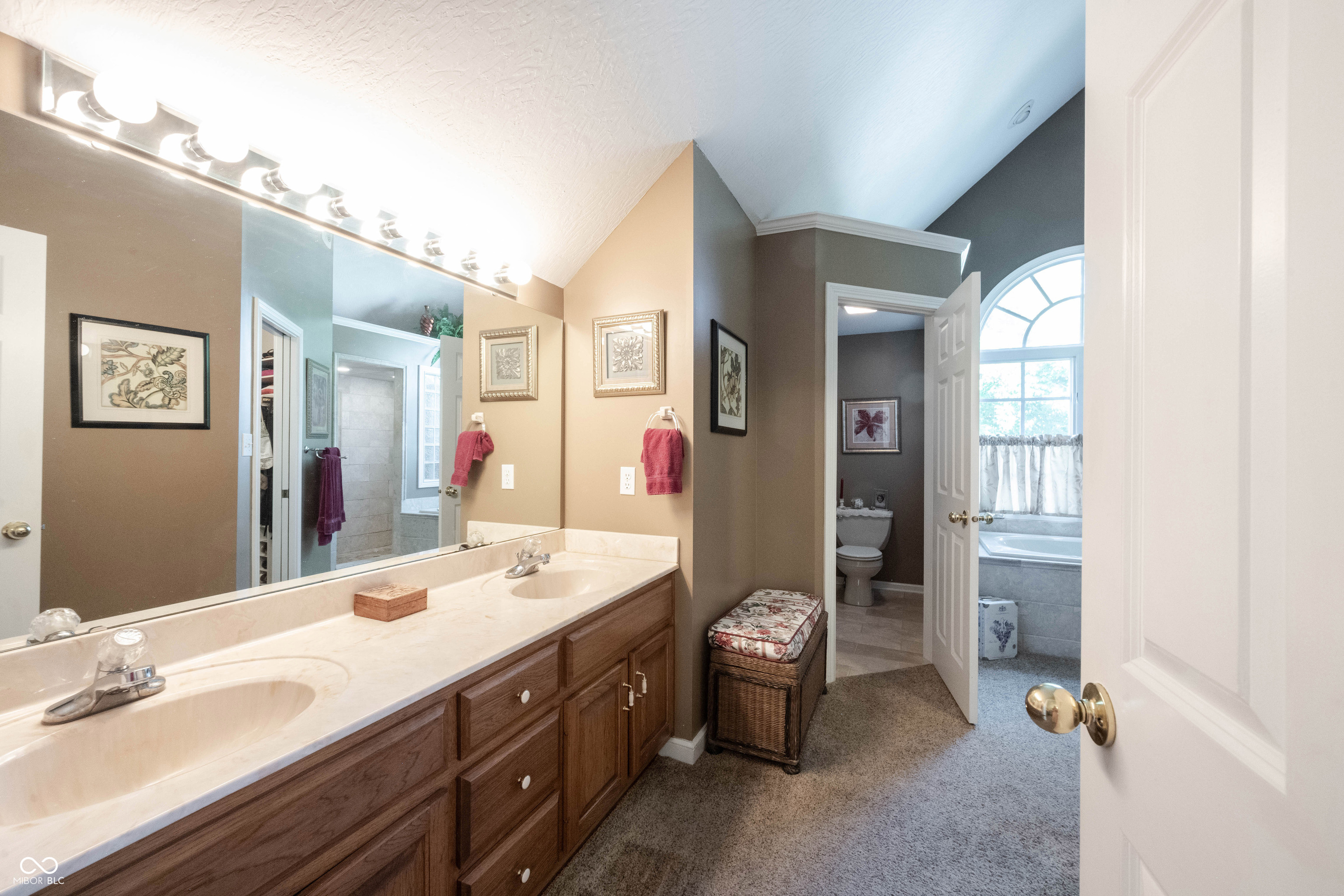 7240 Elm Ridge Drive