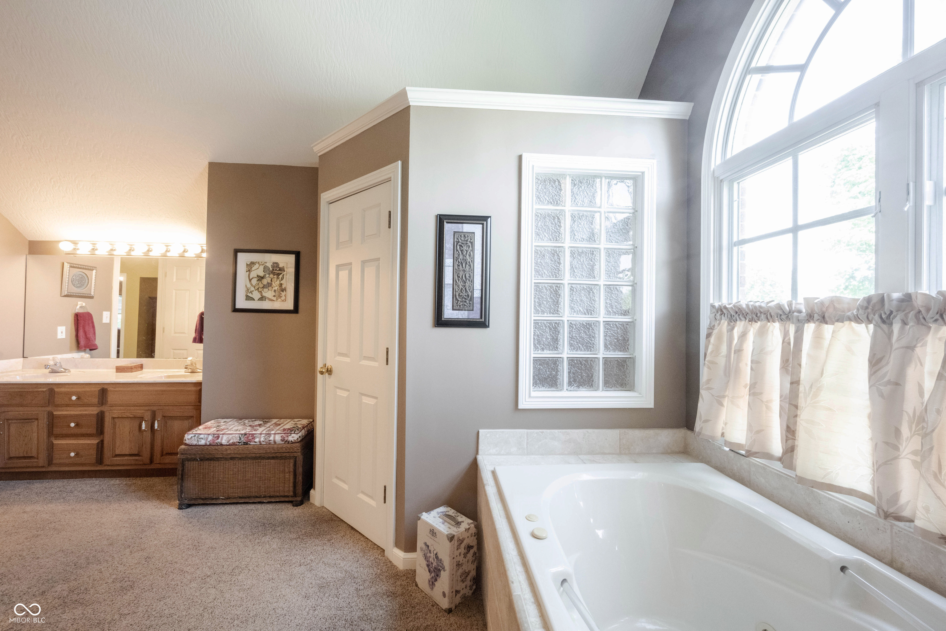 7240 Elm Ridge Drive