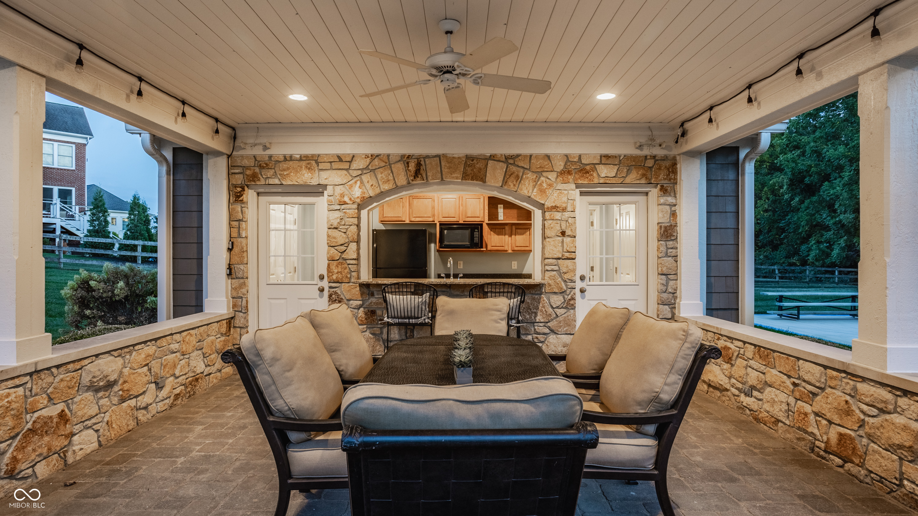 9162 Pleasant View Lane