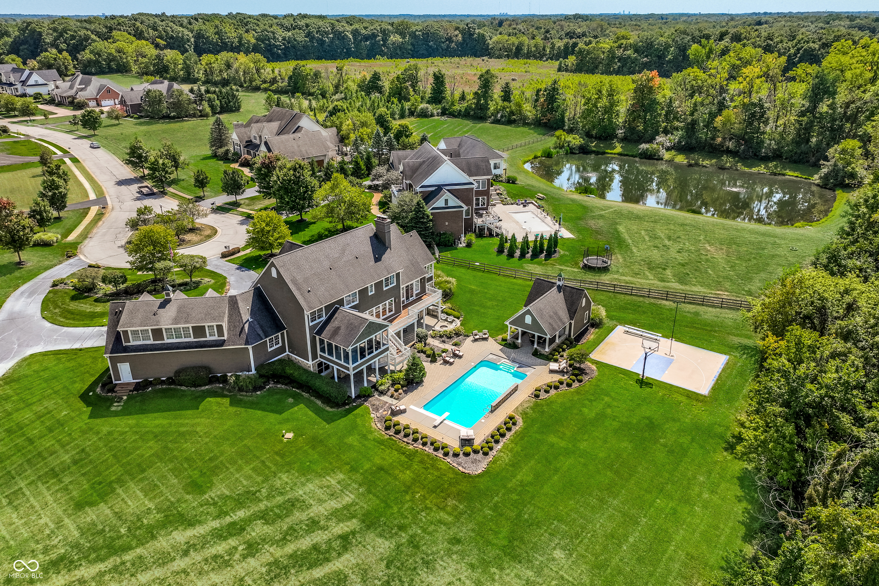 9162 Pleasant View Lane