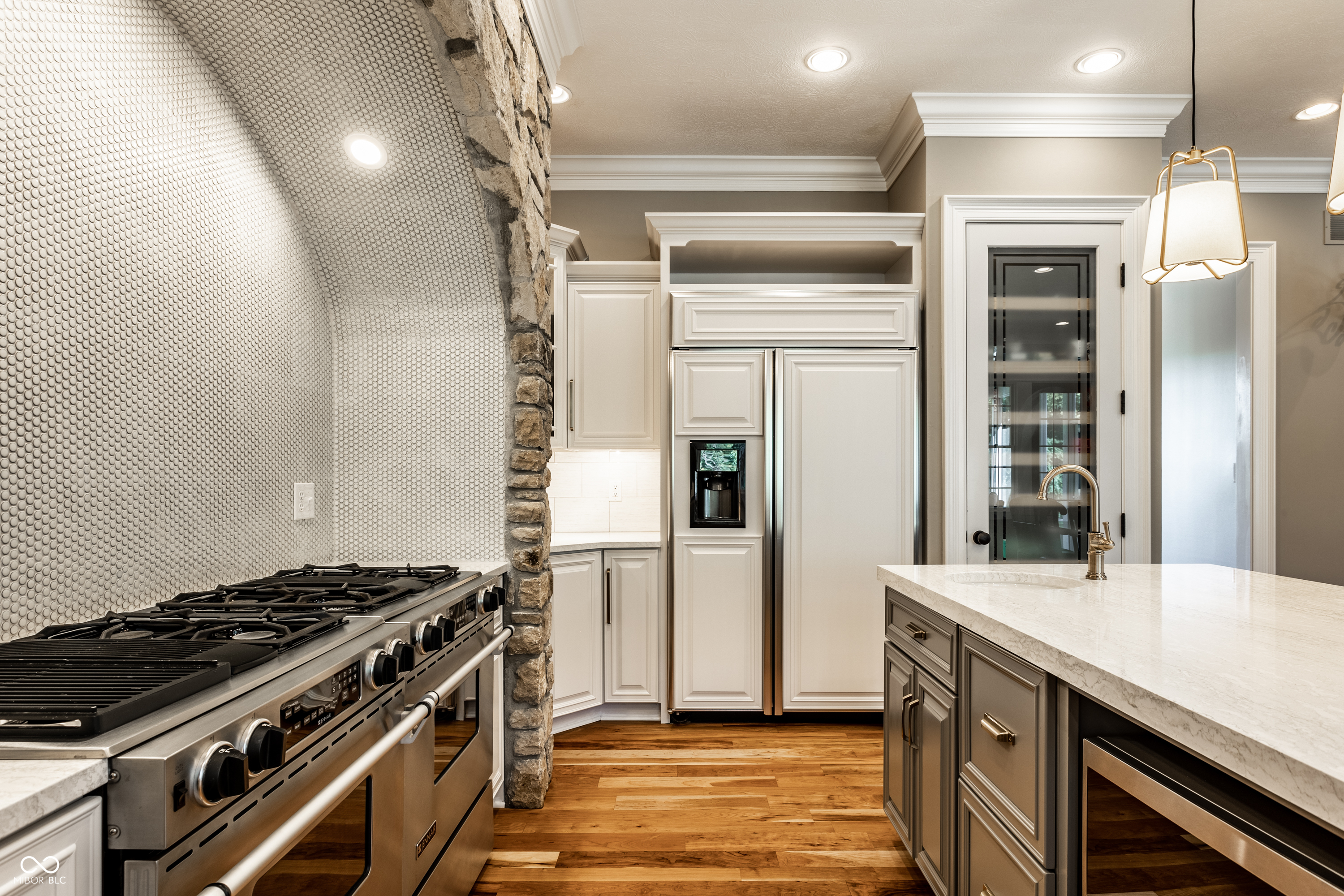 9162 Pleasant View Lane