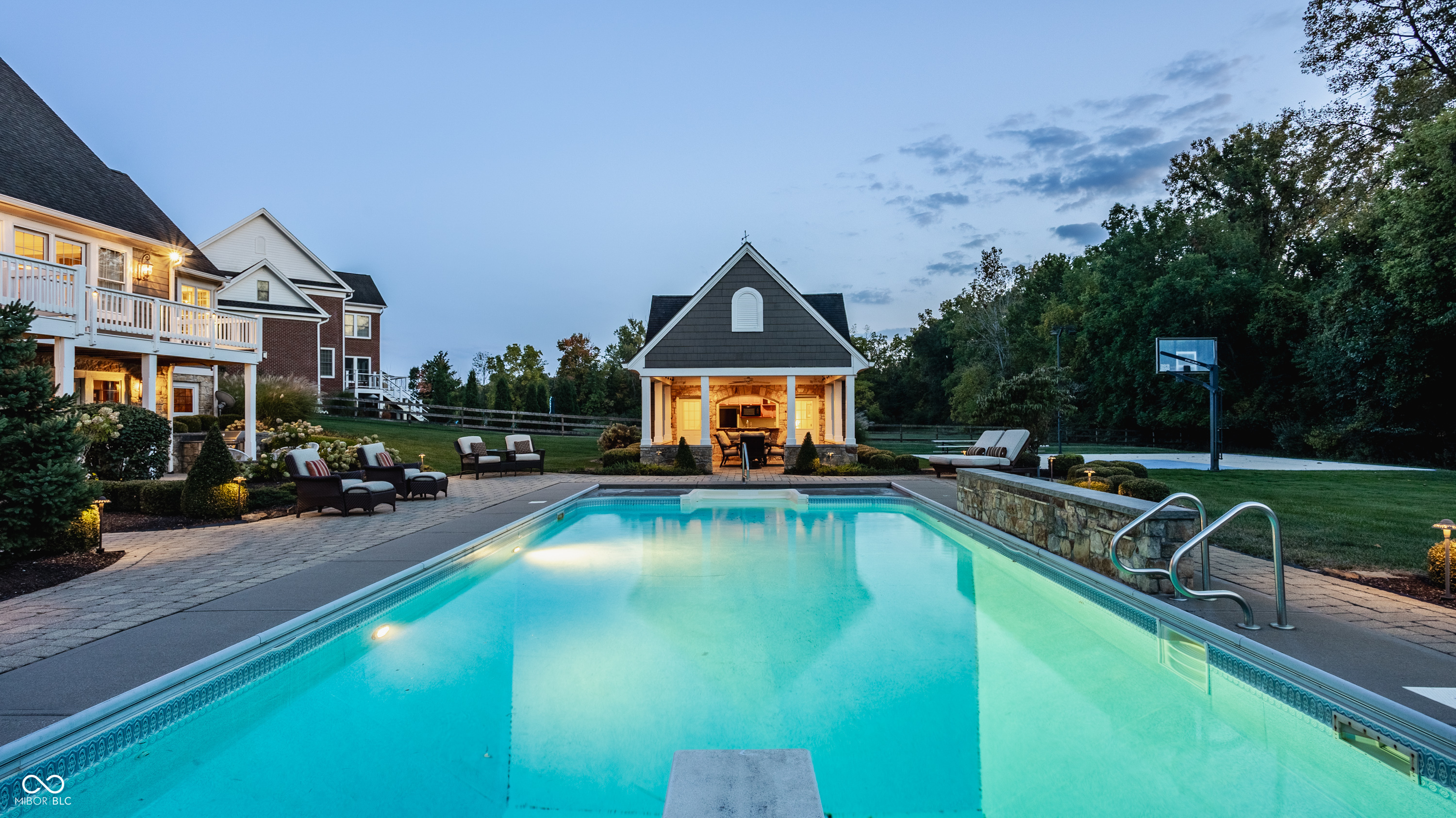 9162 Pleasant View Lane